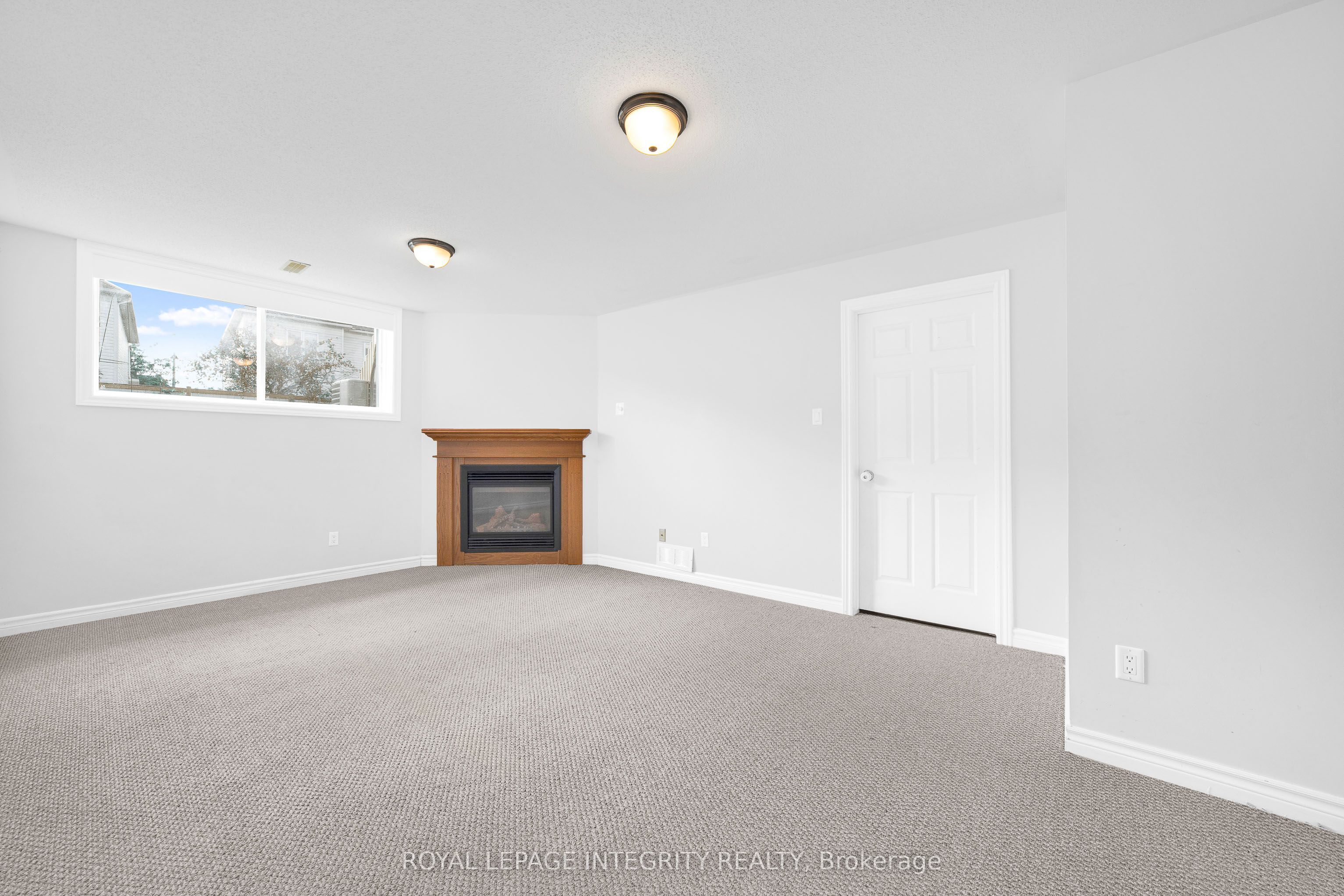 496 Temiskaming Crescent Property Photo 27