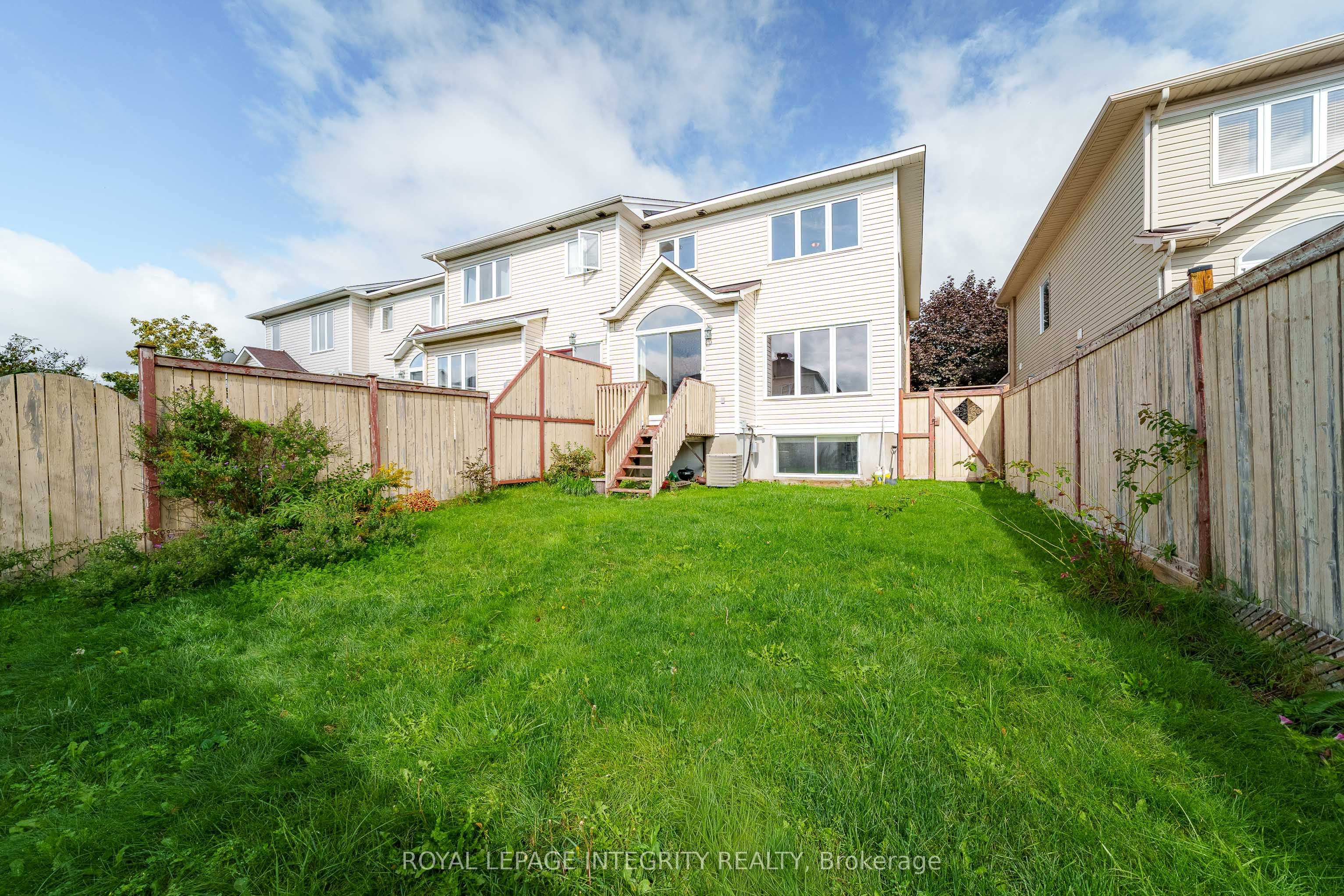 496 Temiskaming Crescent Property Photo 31