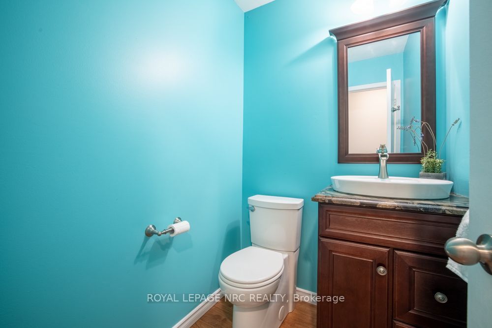 65 Dorchester Boulevard 48 Property Photo 15