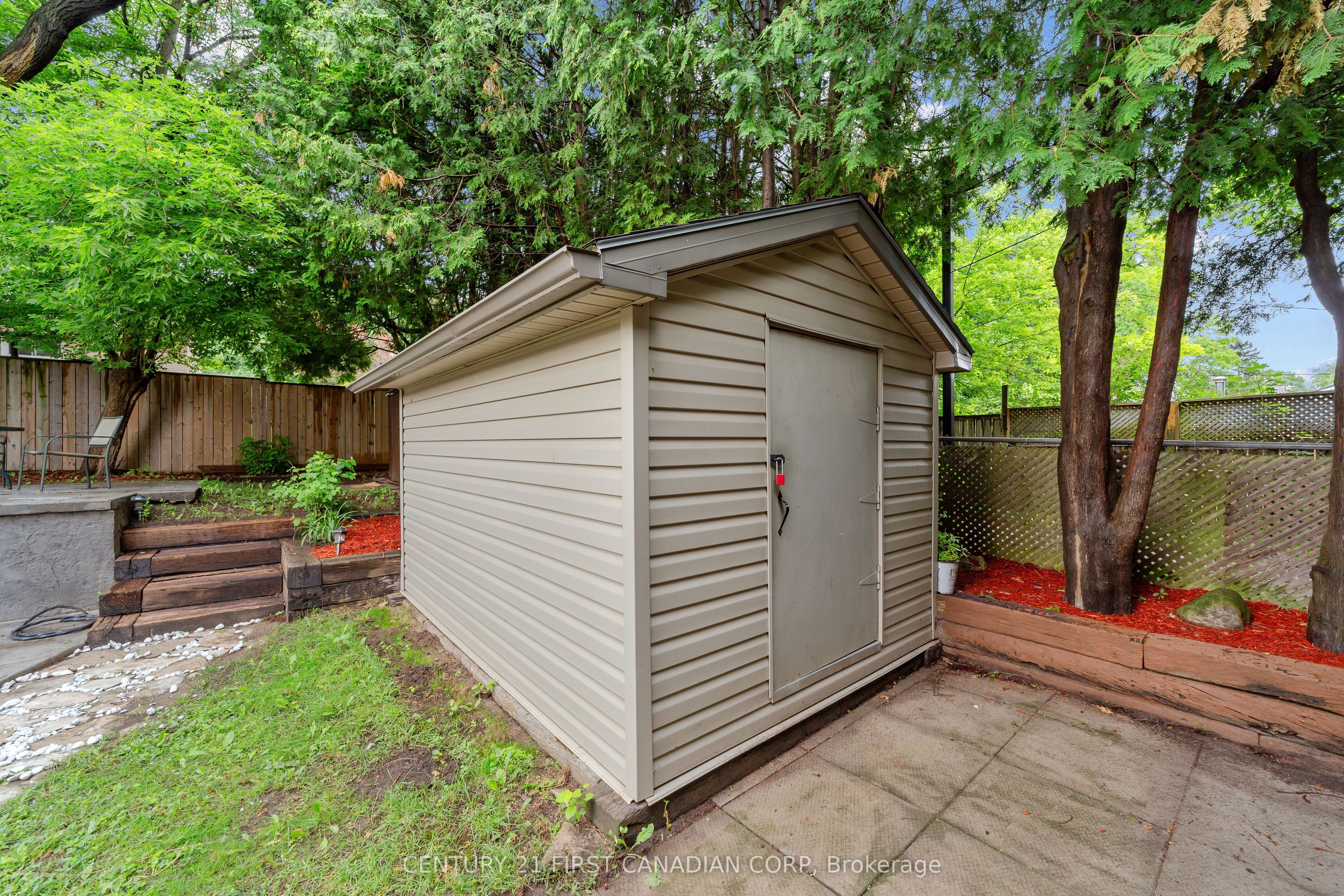 54 Manitoulin Drive Property Photo 24