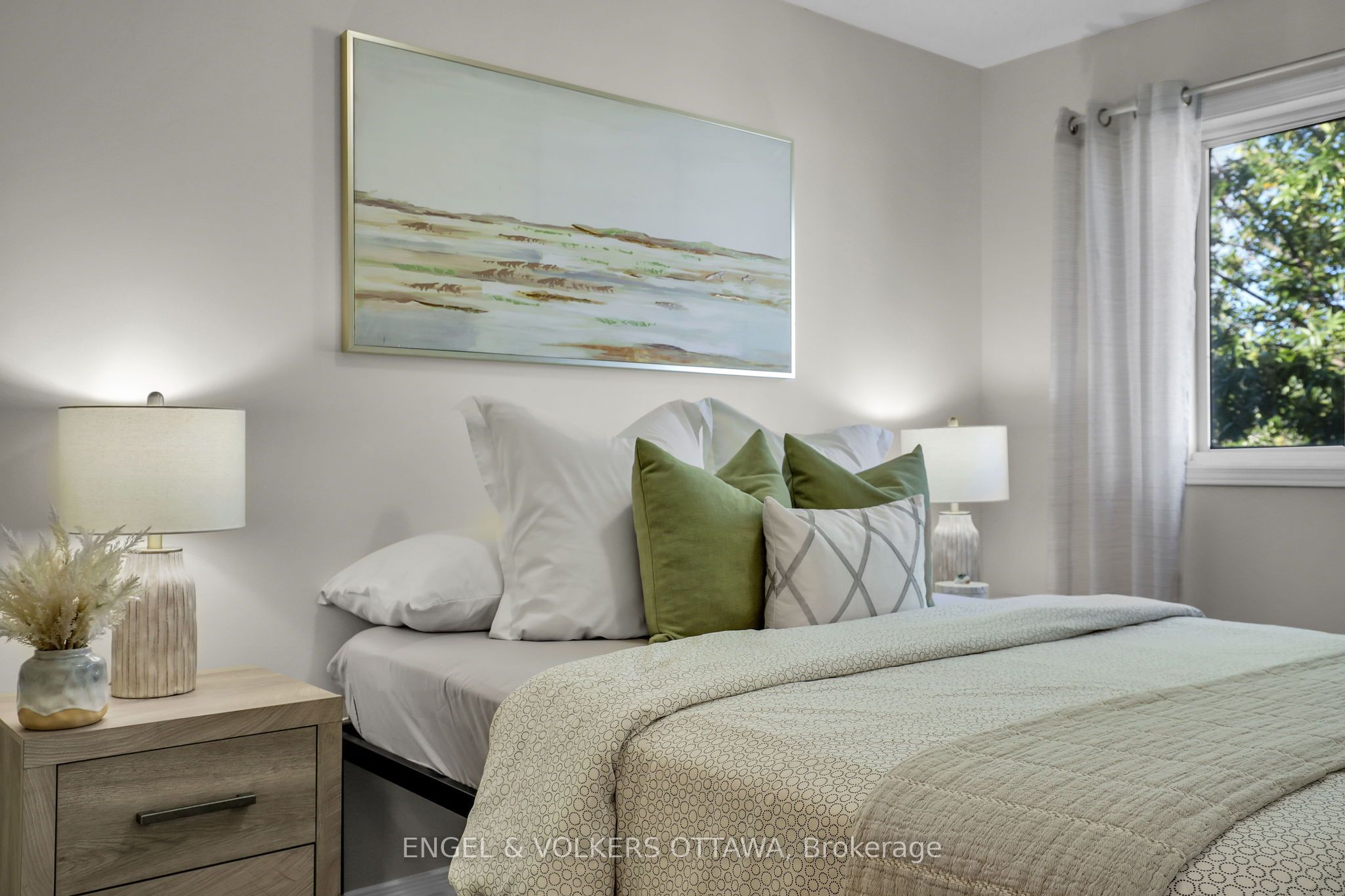 1632 Varennes Boulevard Property Photo 19