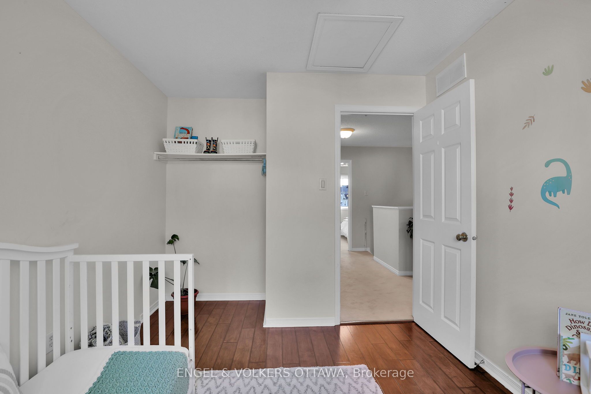 1632 Varennes Boulevard Property Photo 21