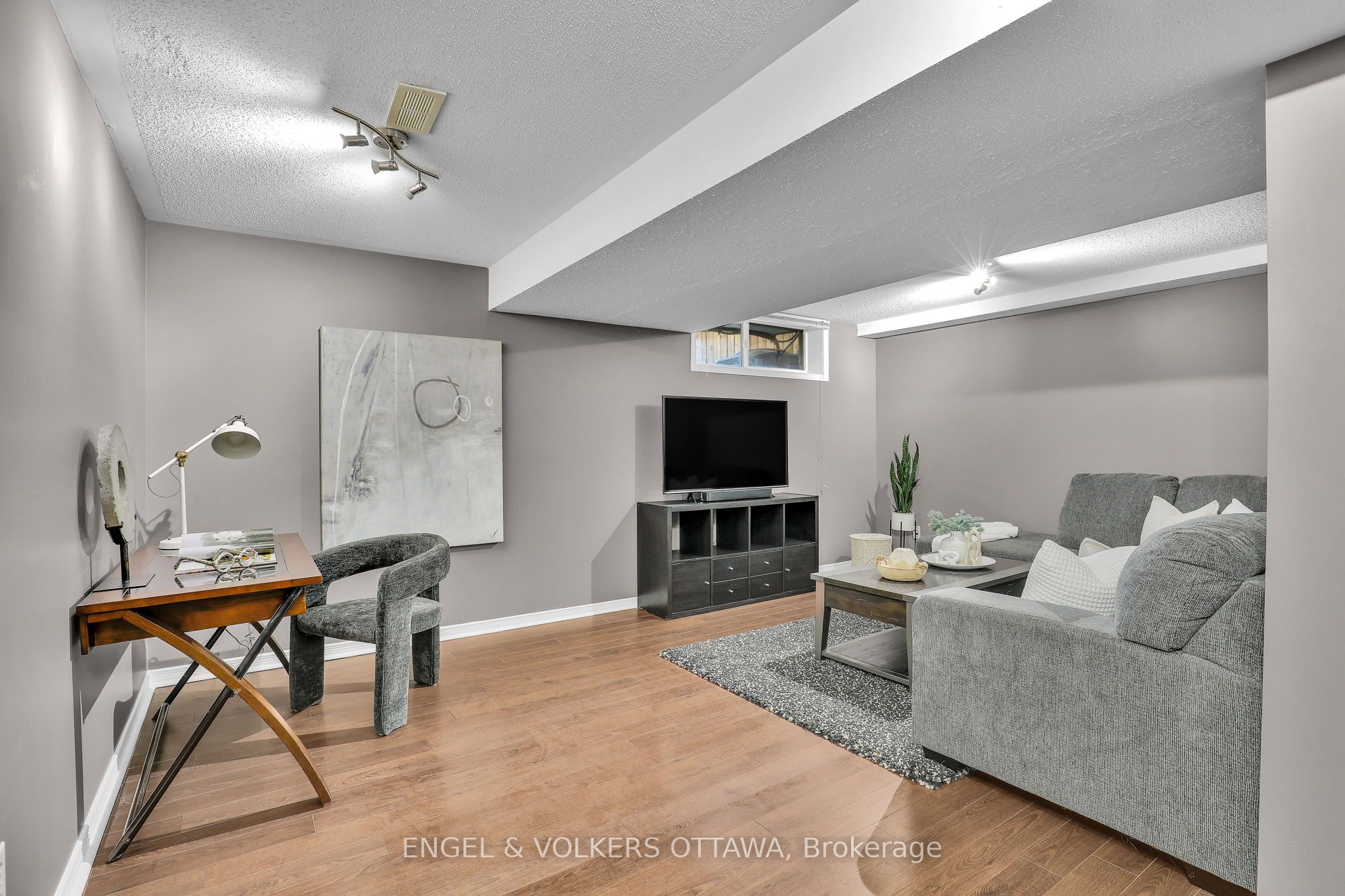 1632 Varennes Boulevard Property Photo 23