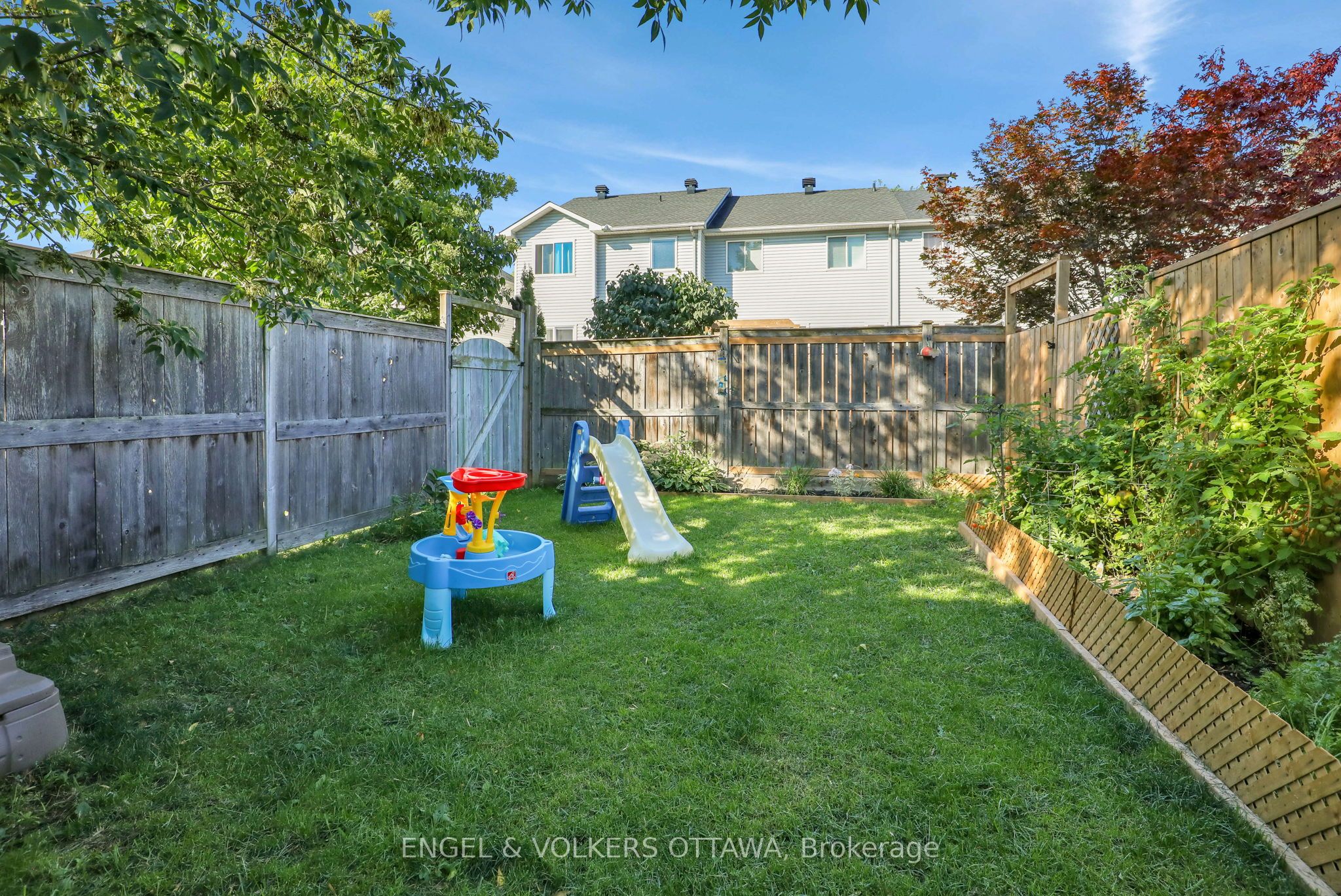 1632 Varennes Boulevard Property Photo 29