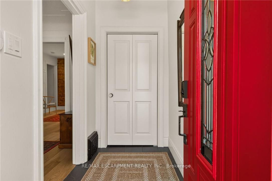 32 Magill Street Property Photo 4