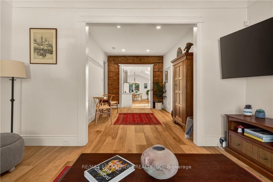 32 Magill Street Property Photo 8