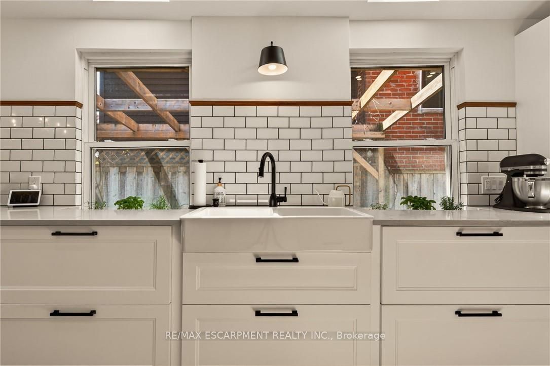 32 Magill Street Property Photo 12
