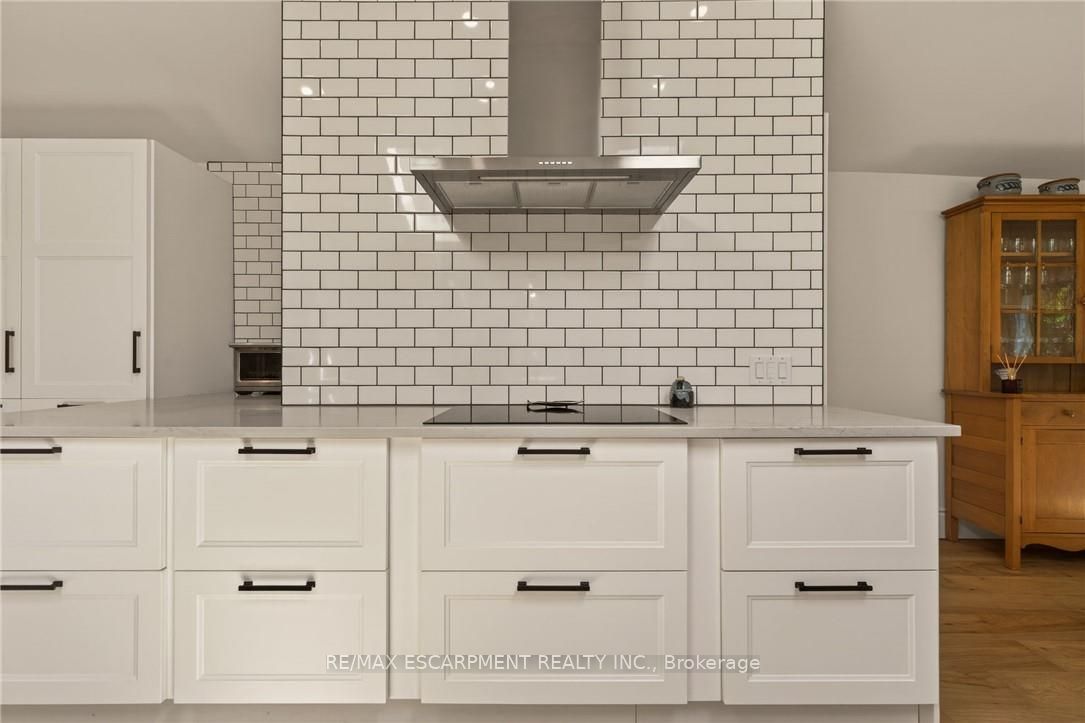 32 Magill Street Property Photo 16