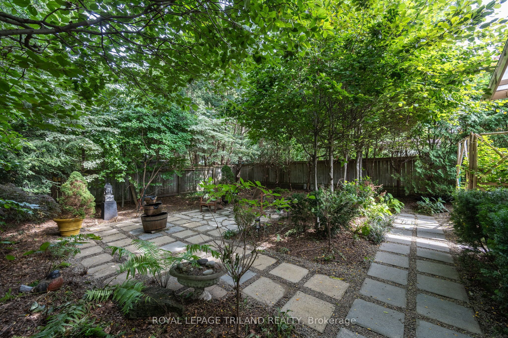 126 Sydenham Street Property Photo 32