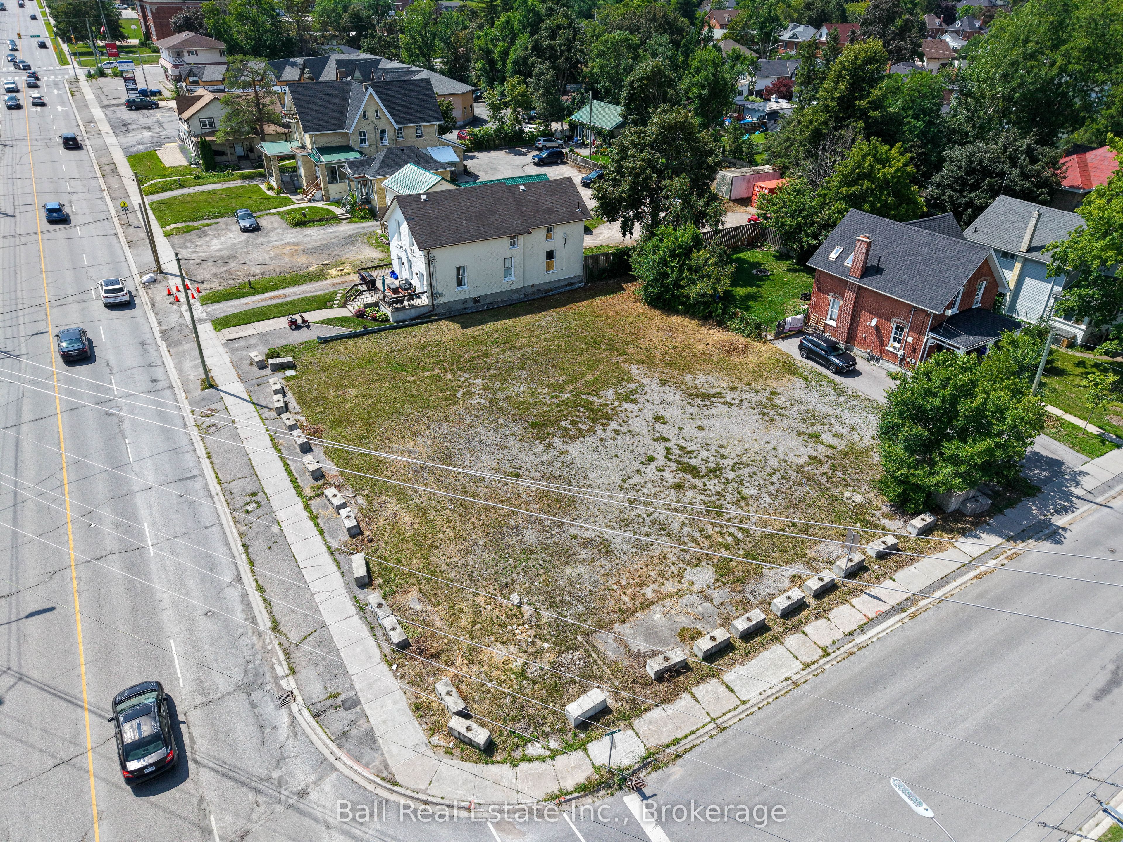 220 Kent Street W Property Photo 2