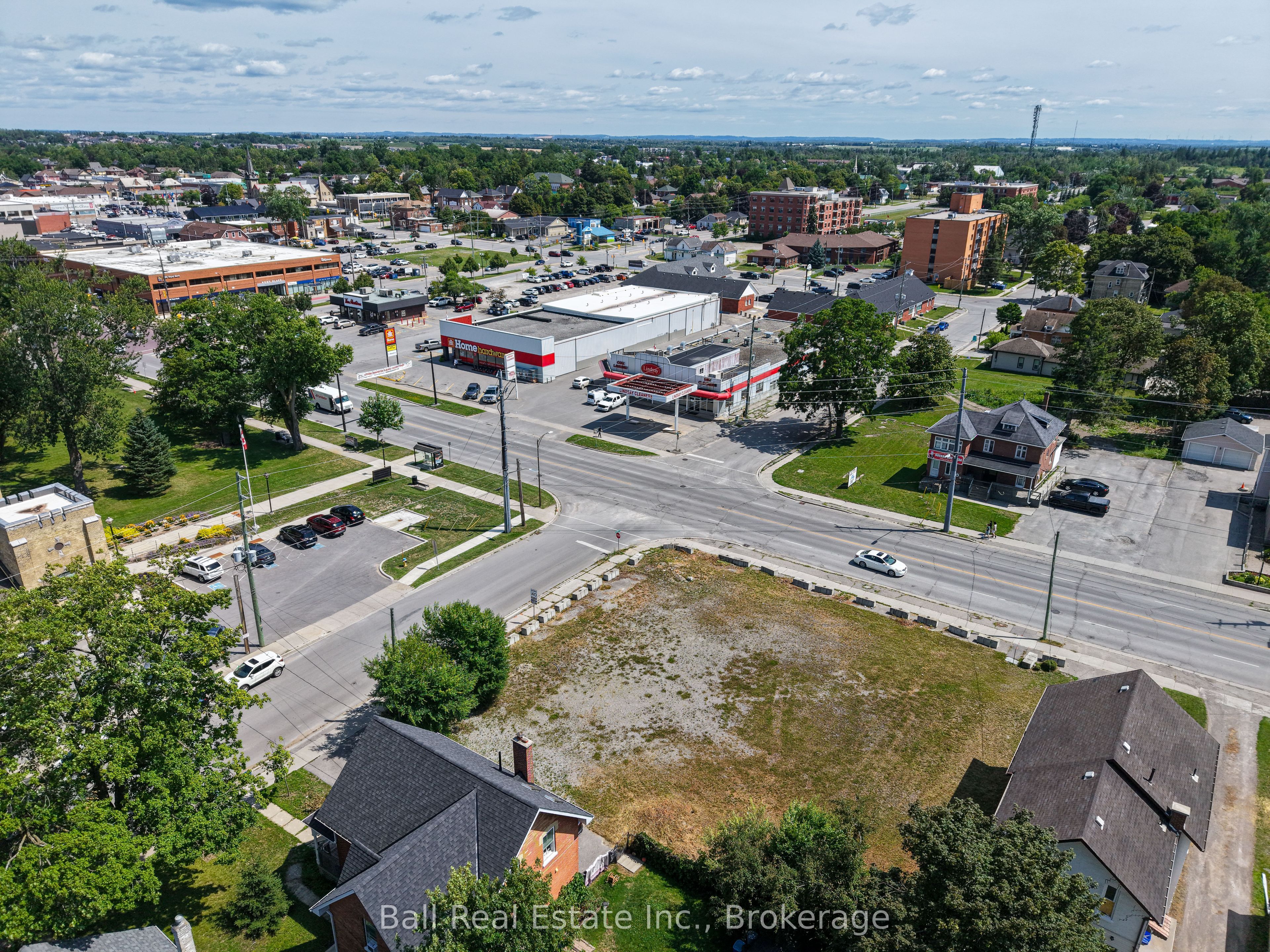 220 Kent Street W Property Photo 3