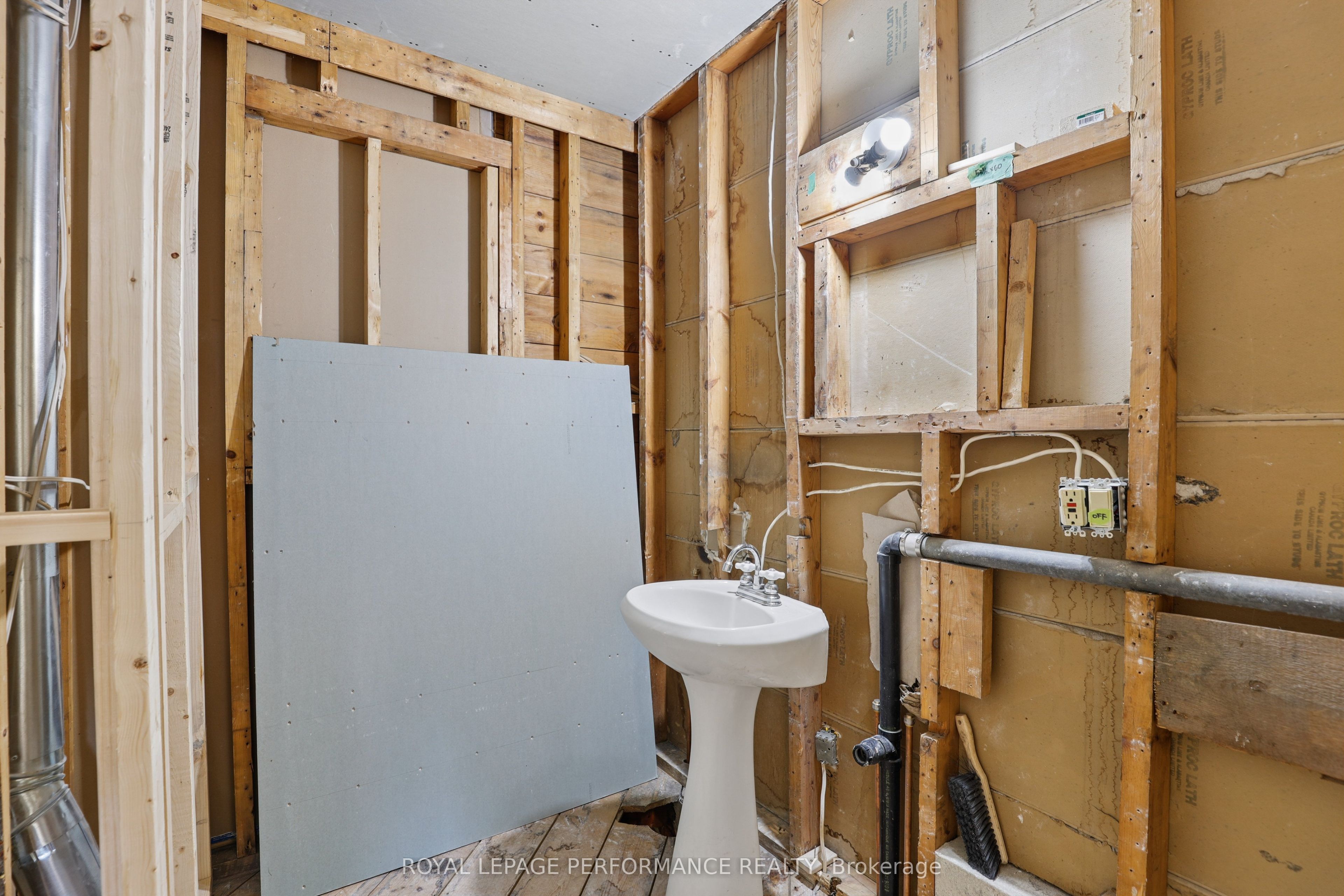 85 Noel Street Property Photo 14