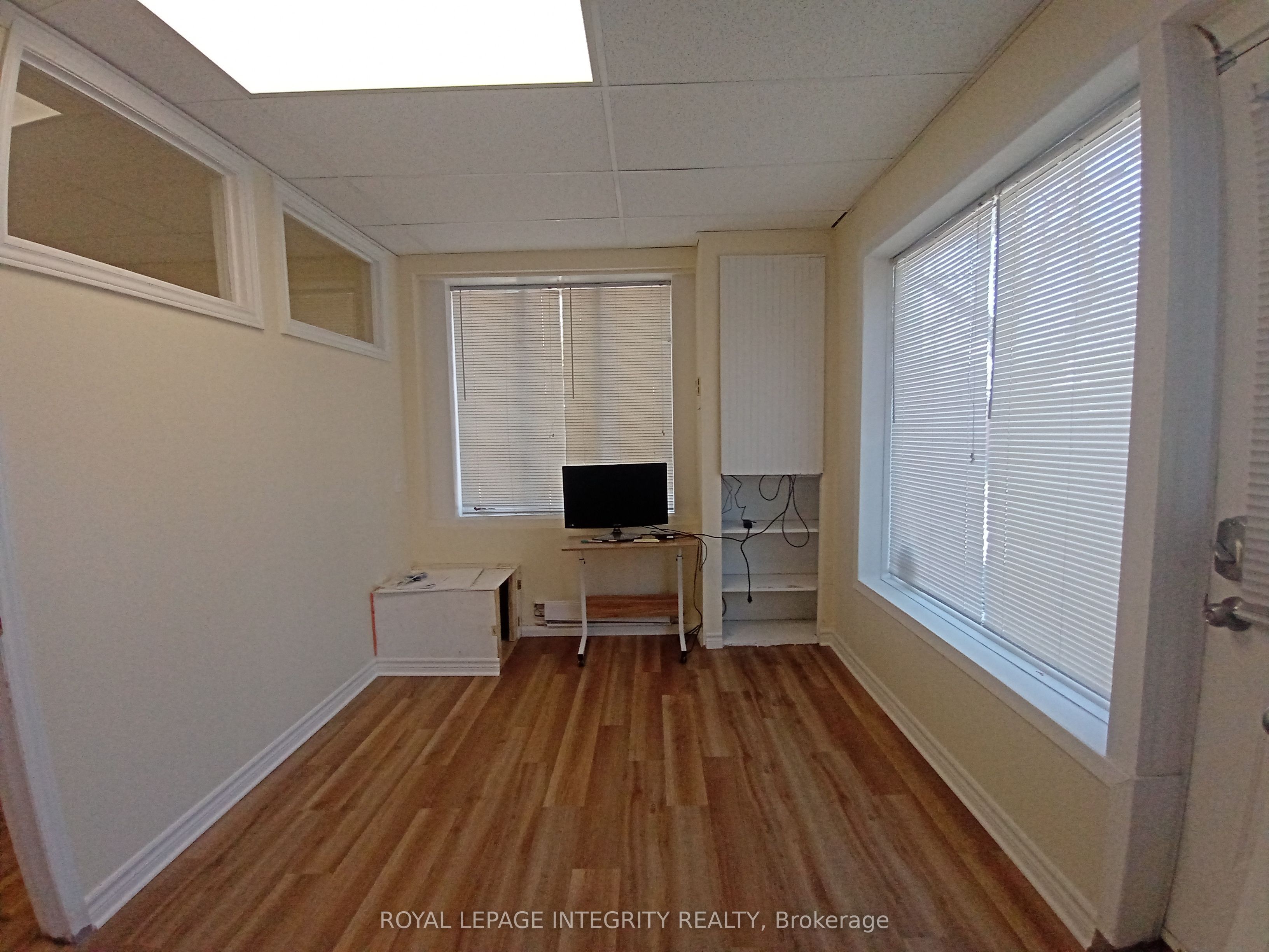 80 Townline Road W Property Photo 8