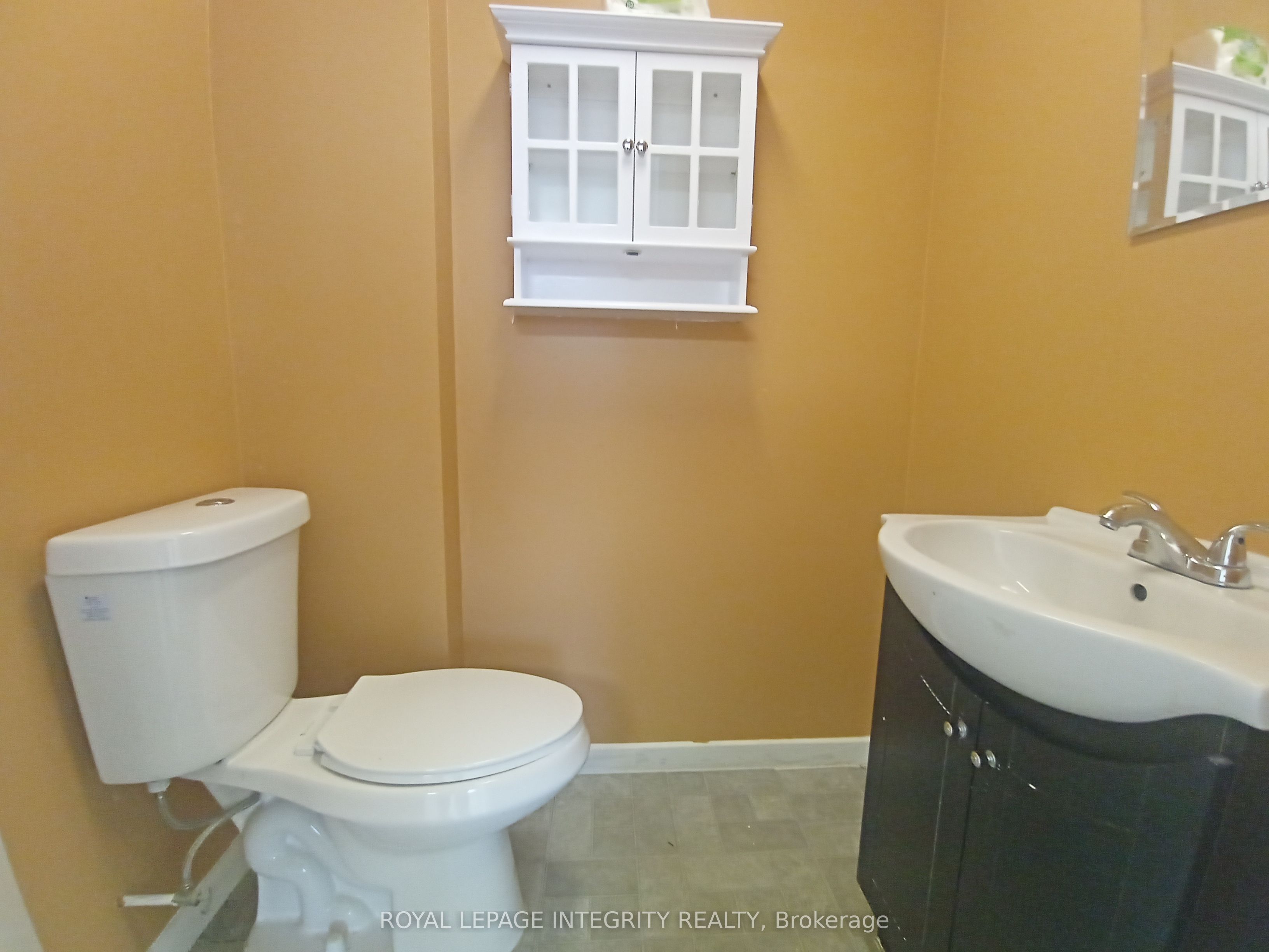 80 Townline Road W Property Photo 12