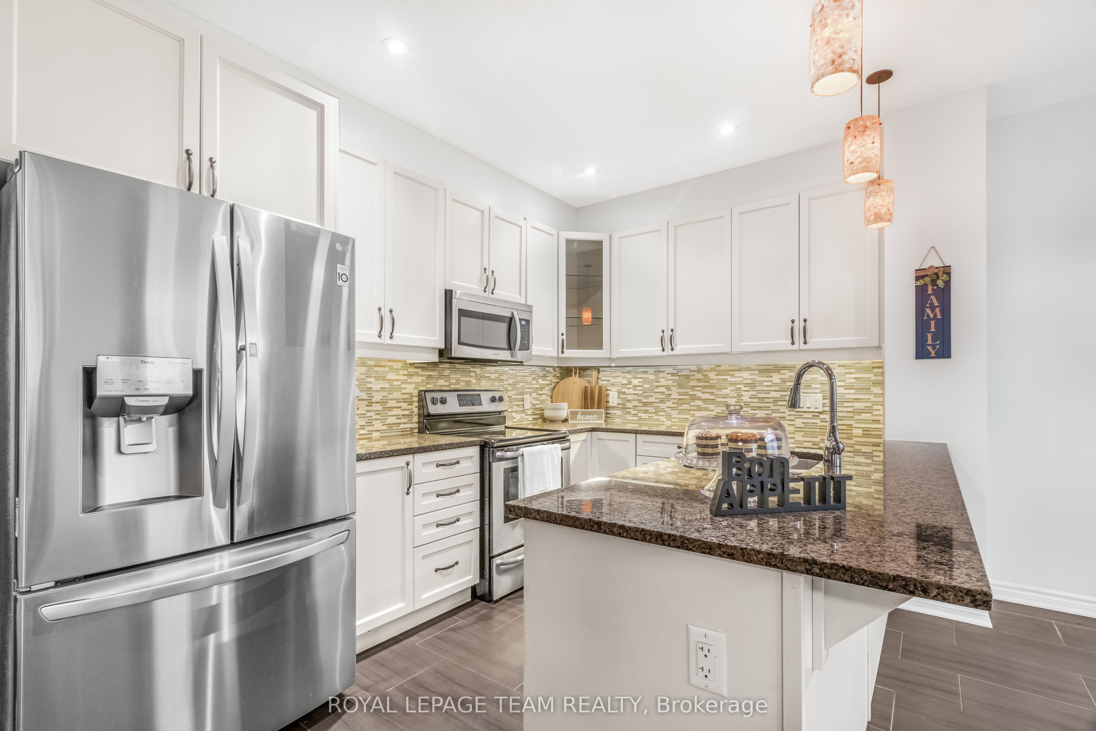 57 Crownridge Drive Property Photo 15