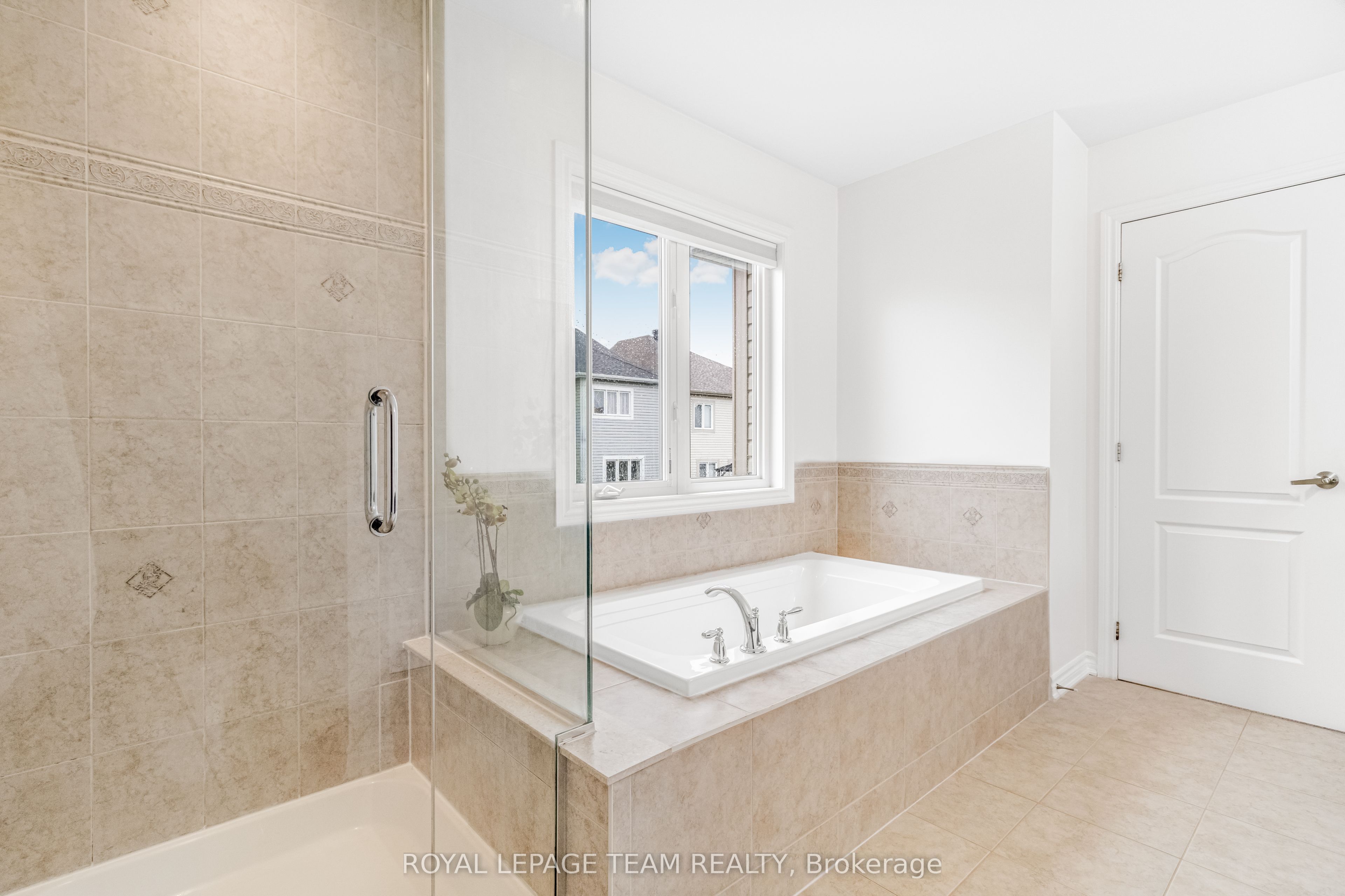 57 Crownridge Drive Property Photo 25