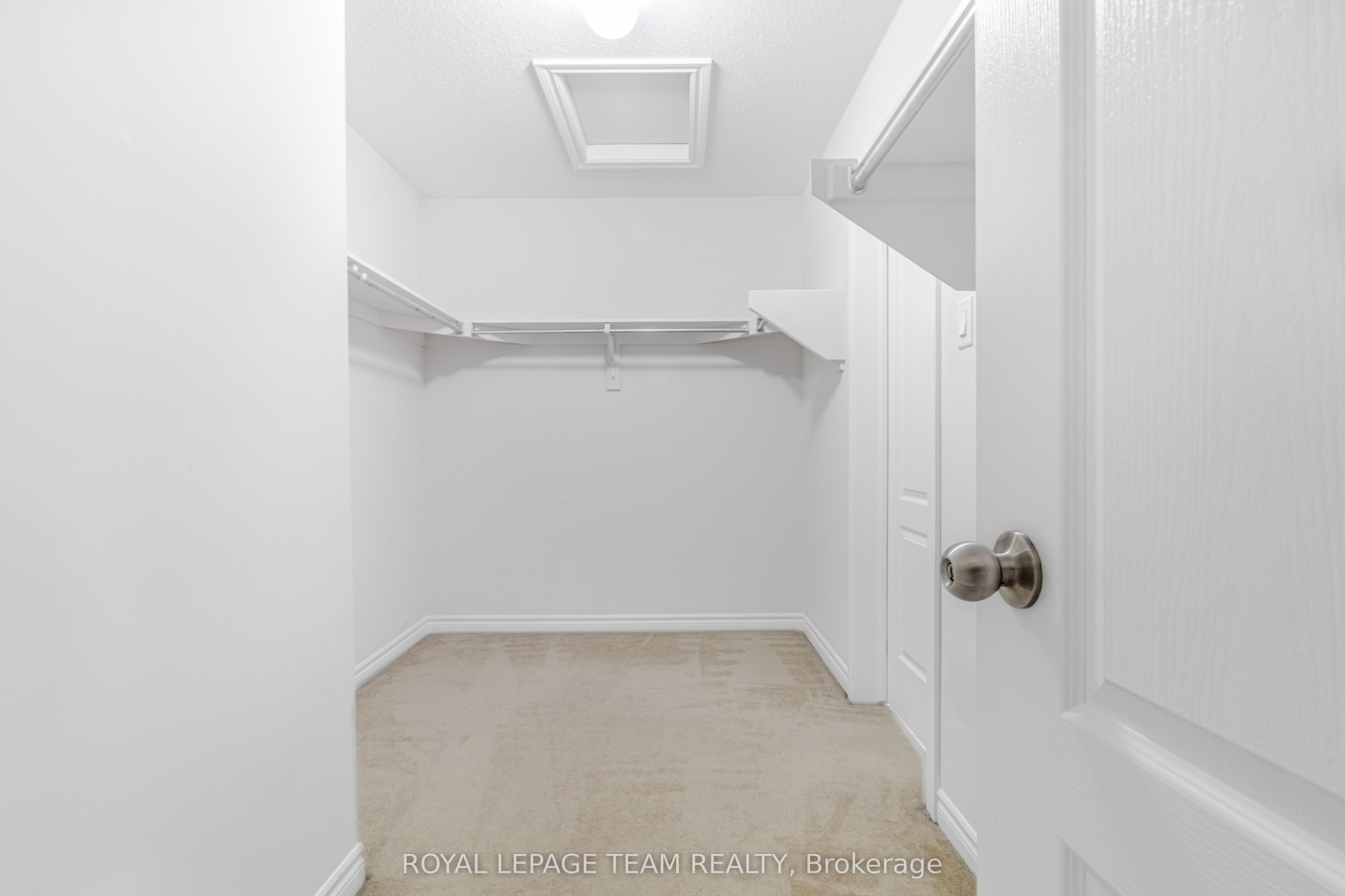 57 Crownridge Drive Property Photo 27