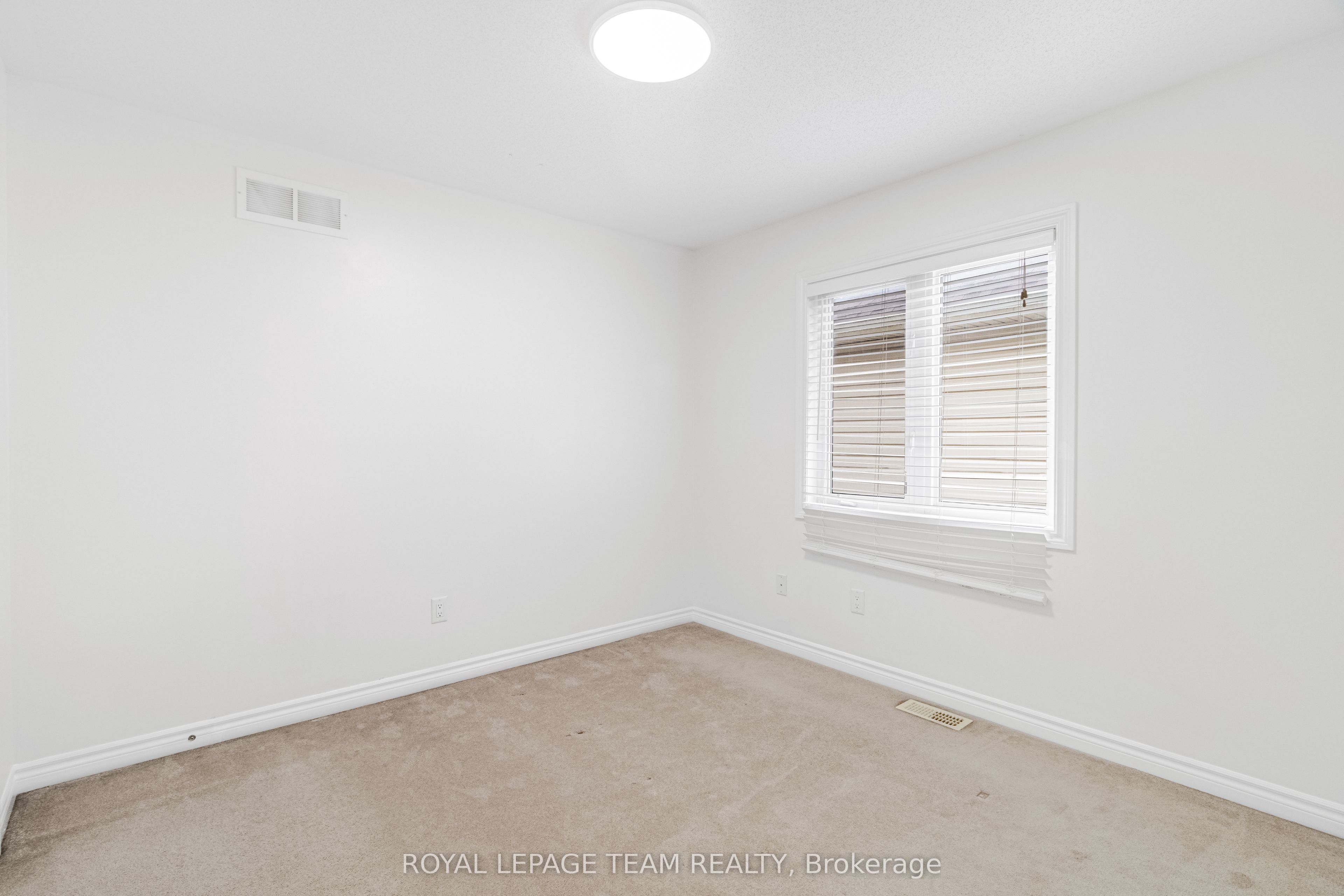 57 Crownridge Drive Property Photo 31