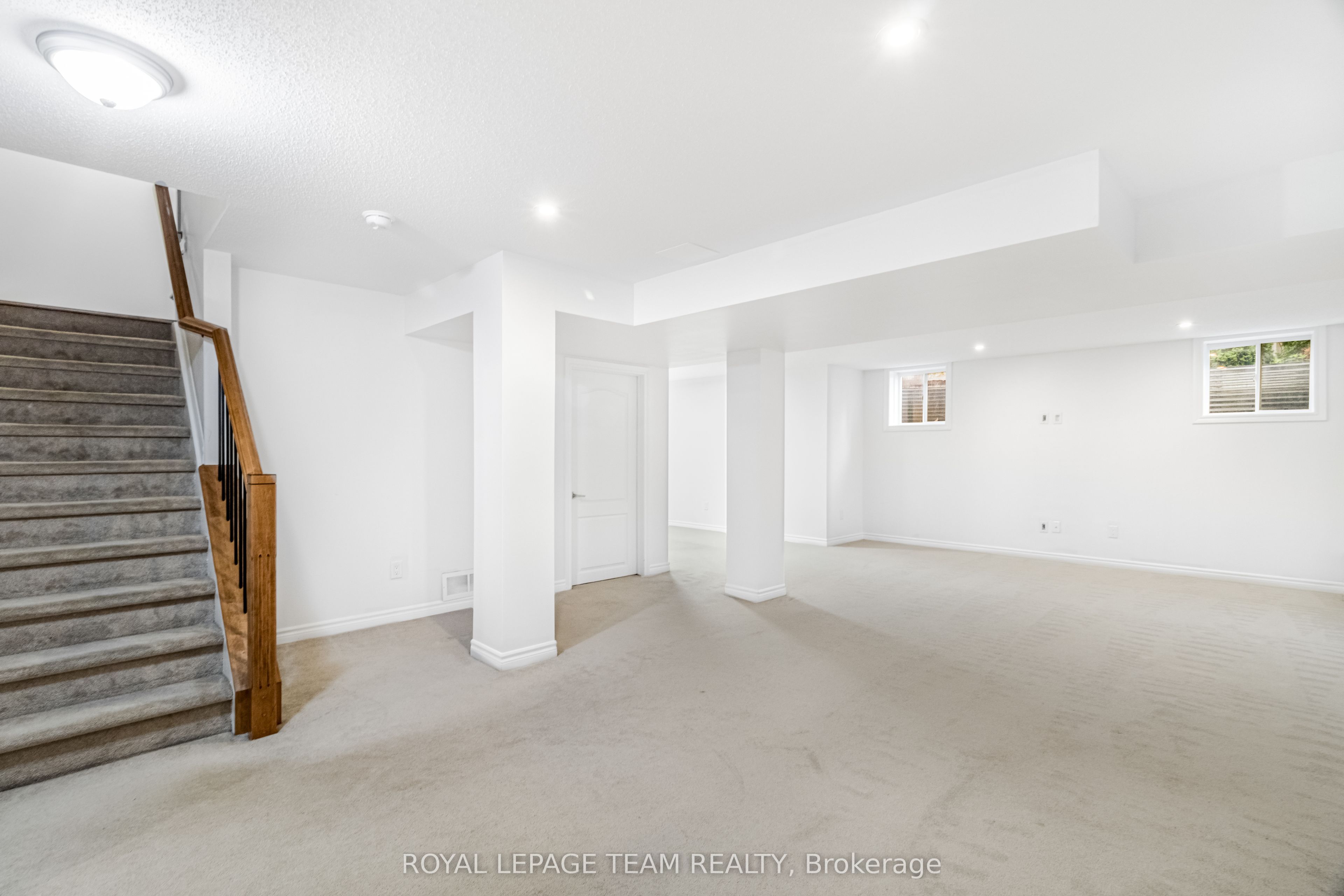 57 Crownridge Drive Property Photo 38