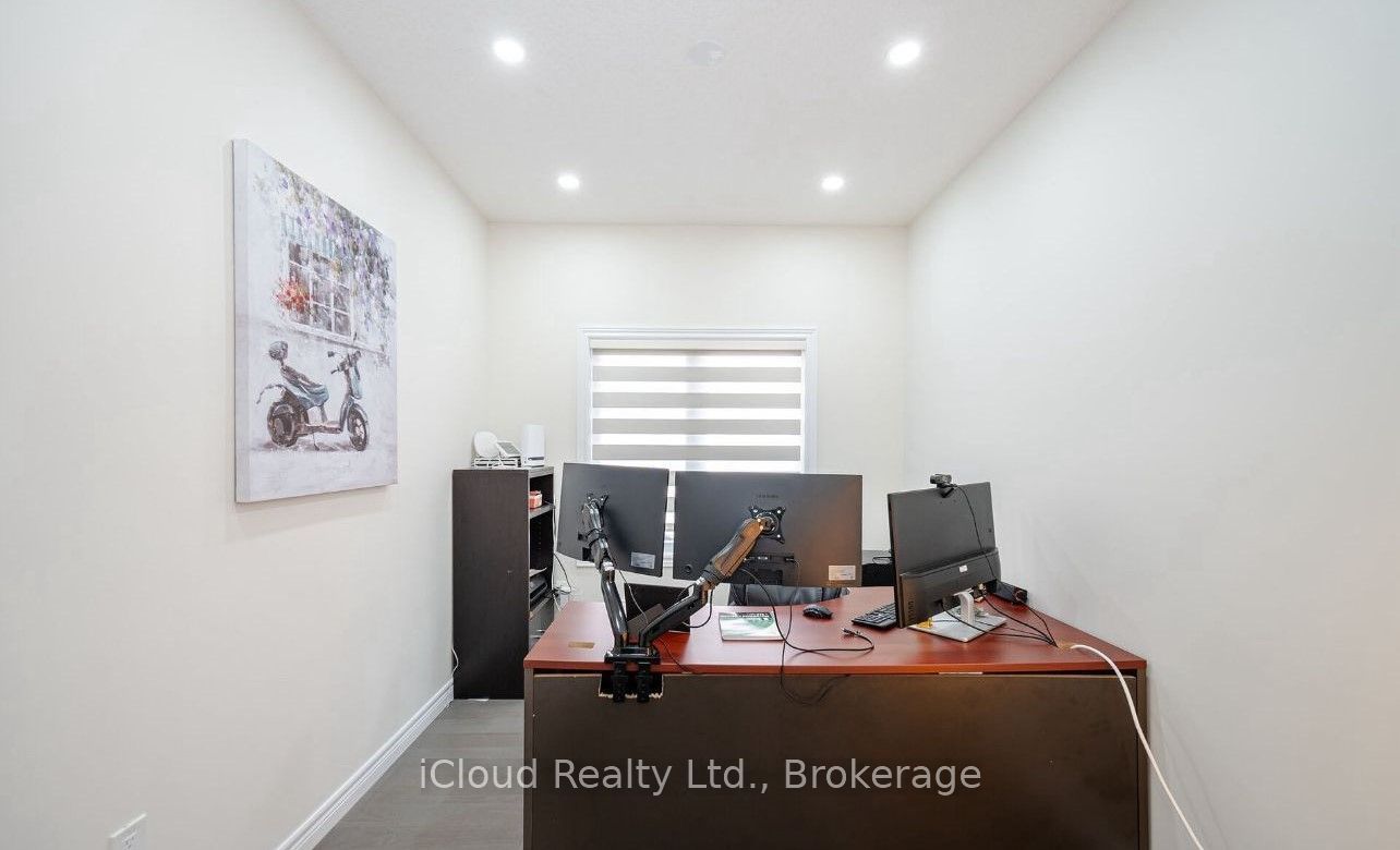 44 Macalister Boulevard Property Photo 14