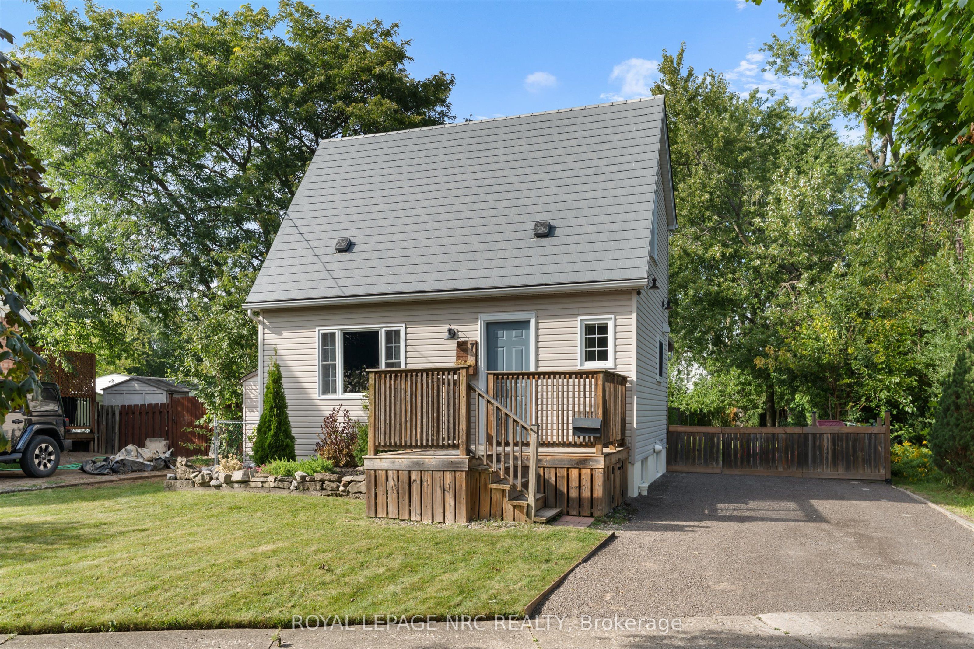 7 Vivian Avenue Property Photo 3