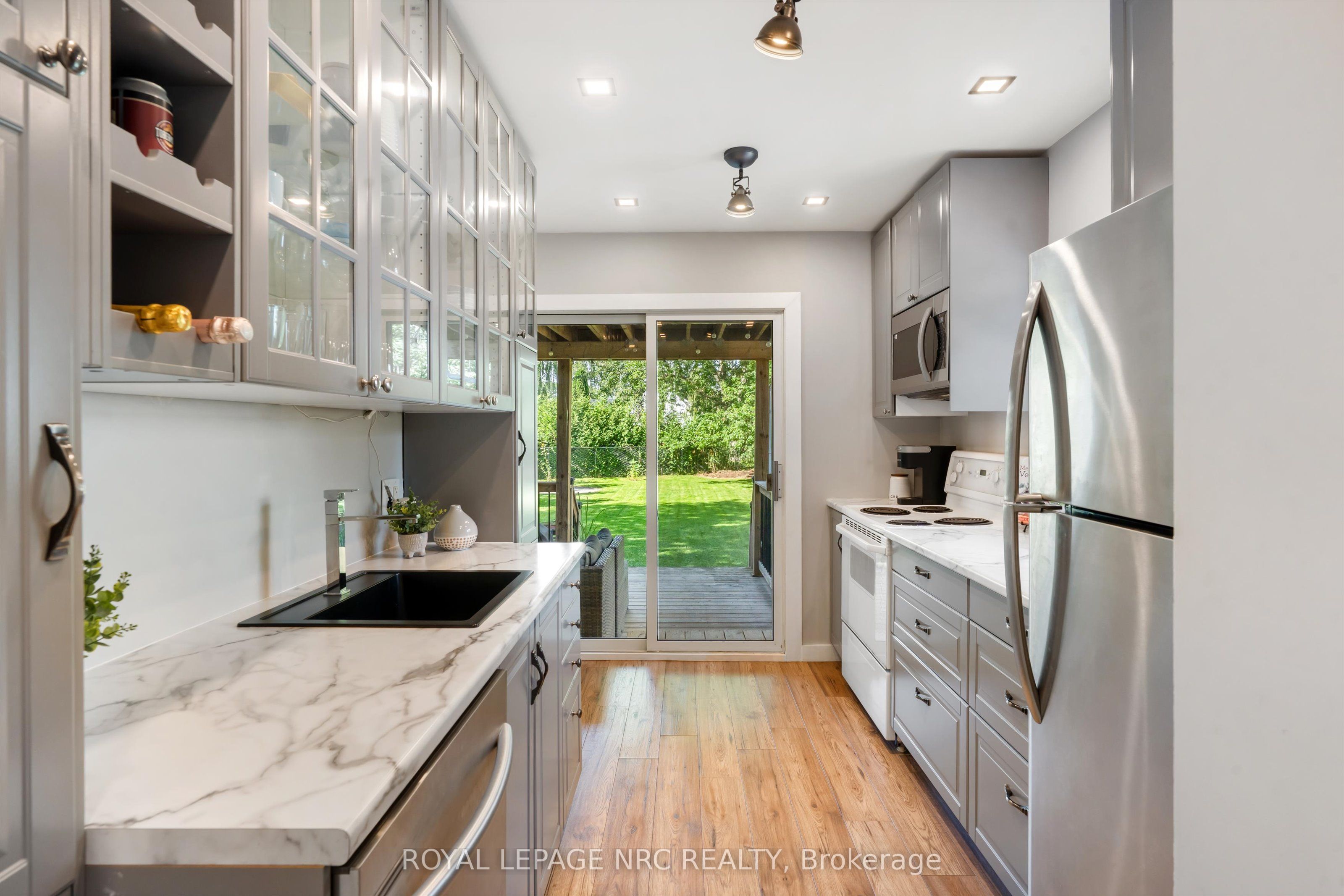 7 Vivian Avenue Property Photo 6