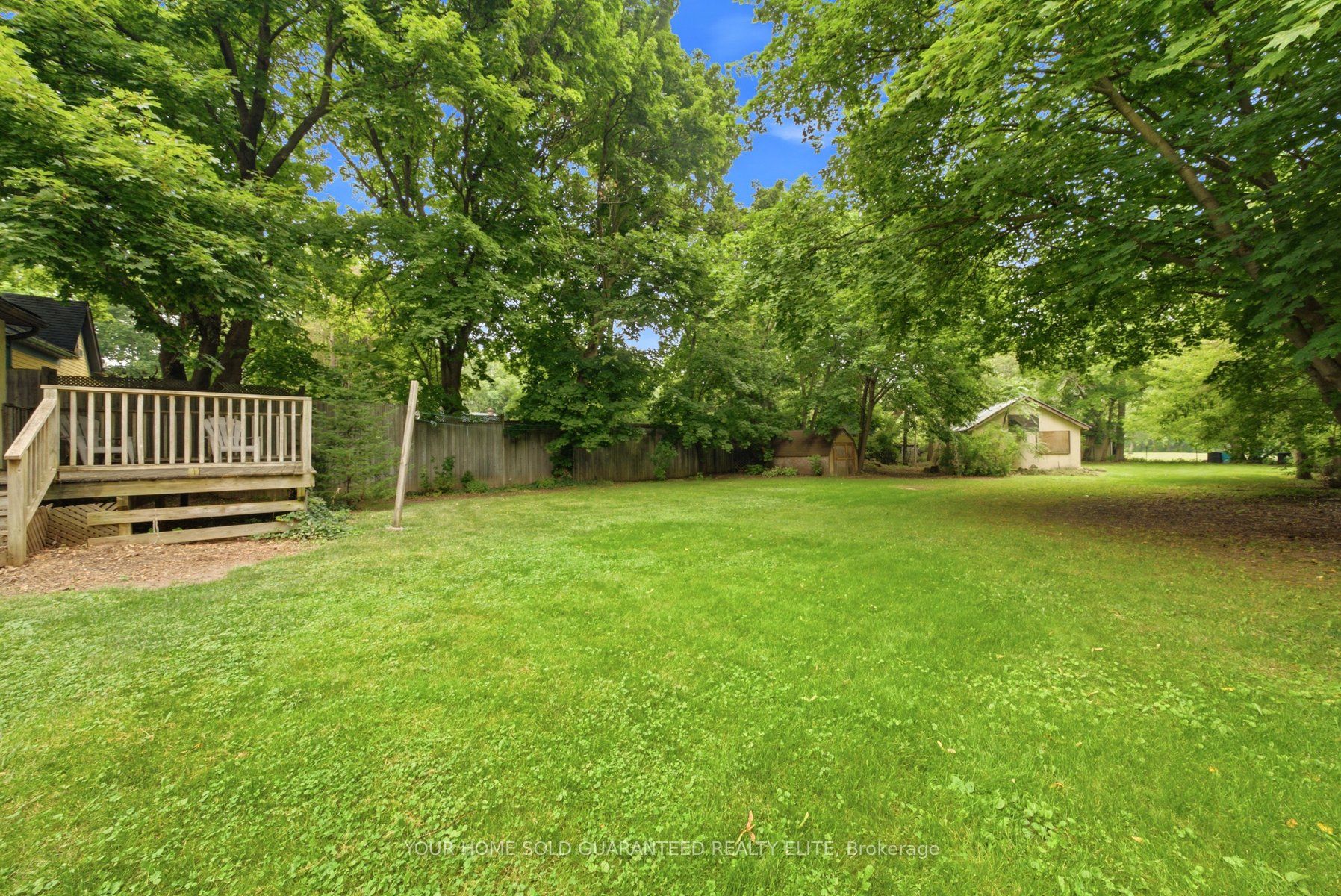 211 Canborough Street Property Photo 4