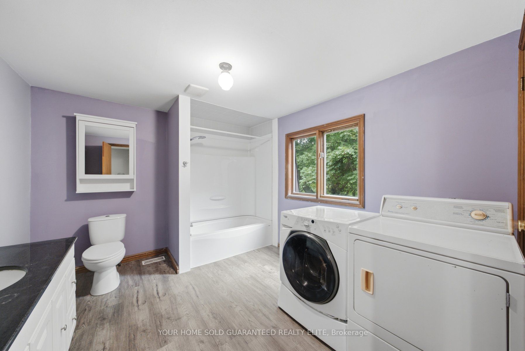 211 Canborough Street Property Photo 24