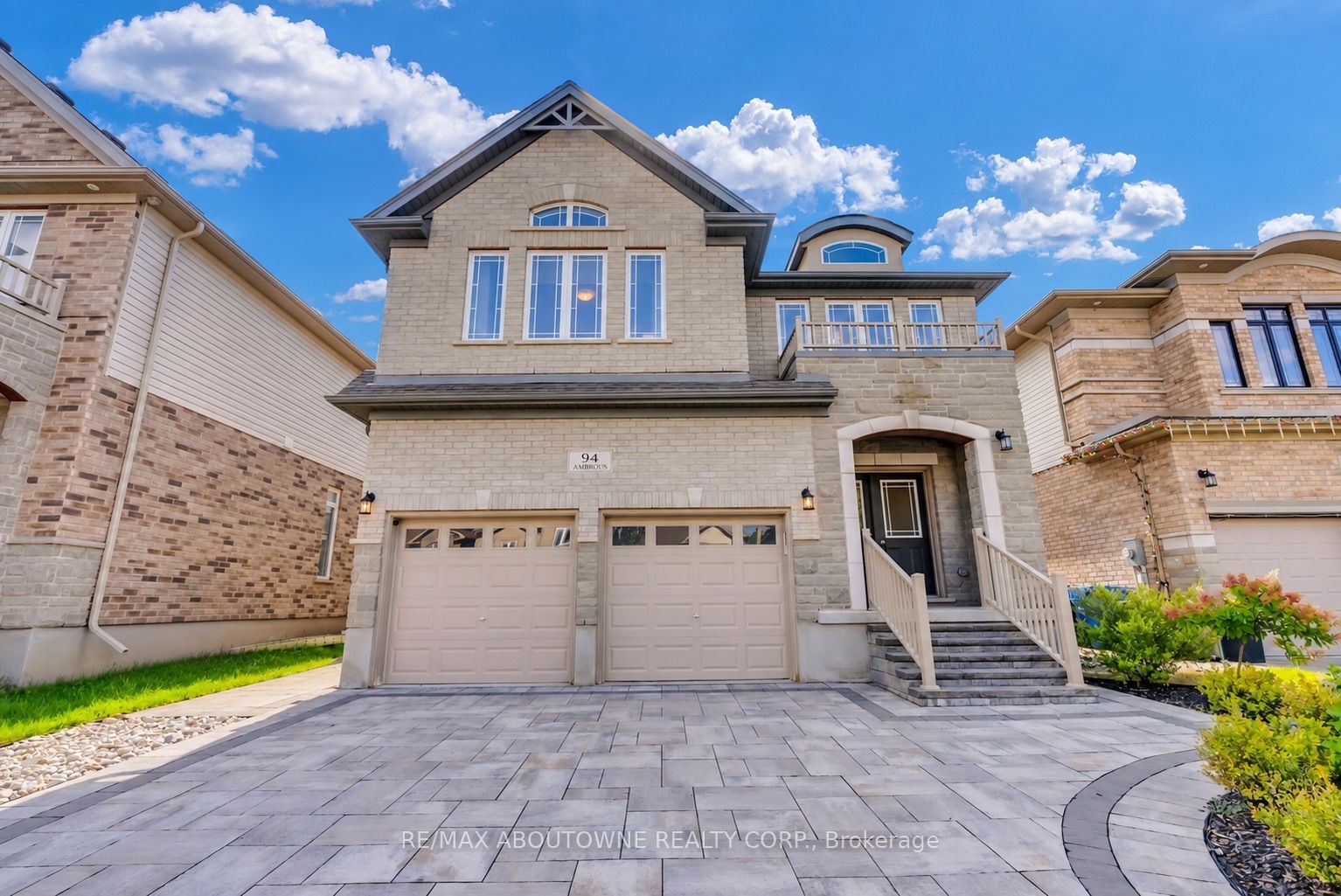 94 Ambrous Crescent Property Photo 1