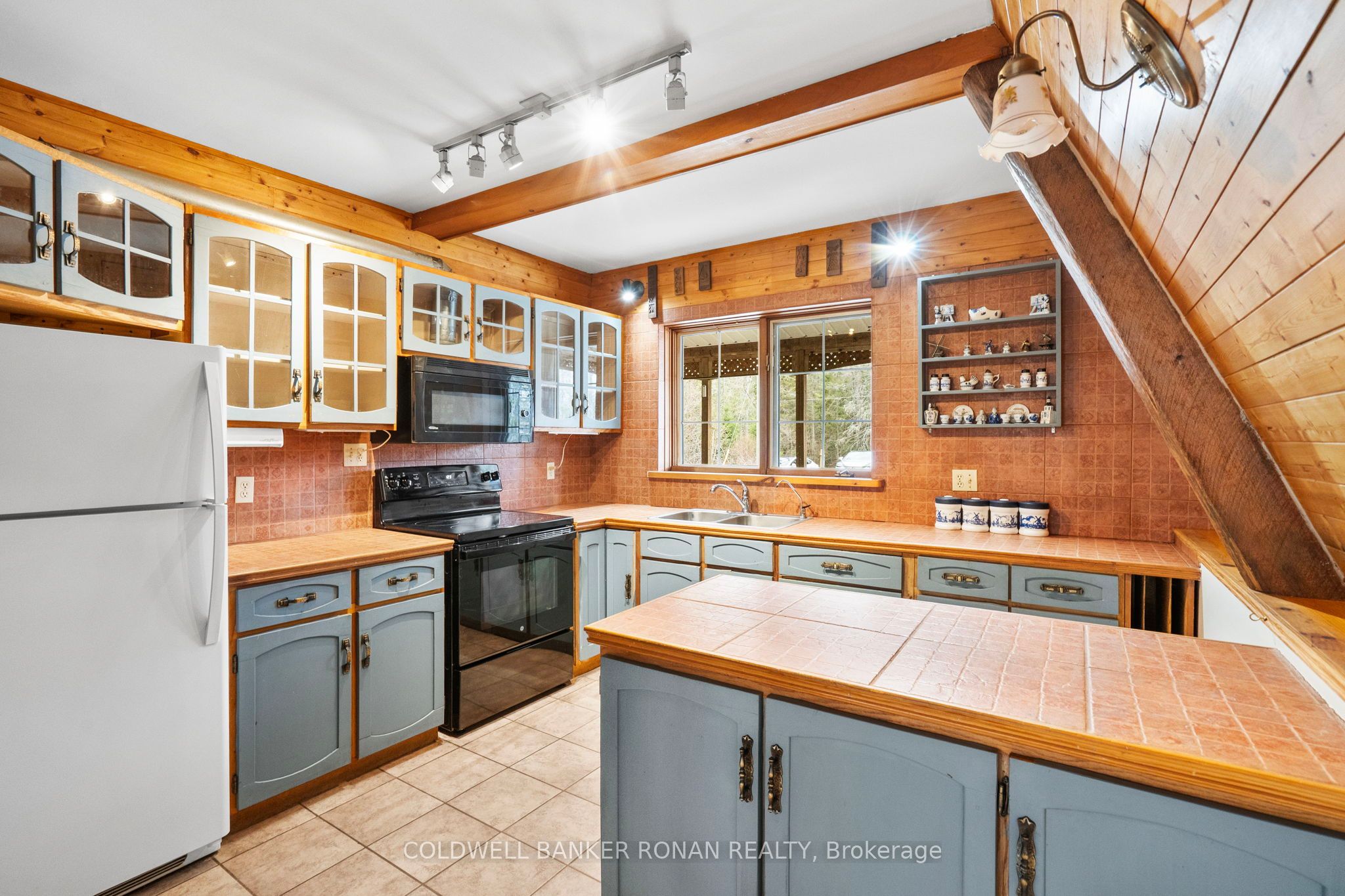 797 Forest Lake Road Property Photo 4