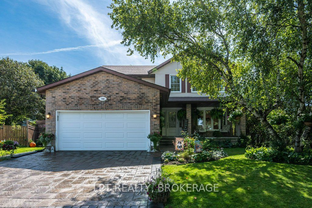 780 Muirfield Crescent Property Photo 1