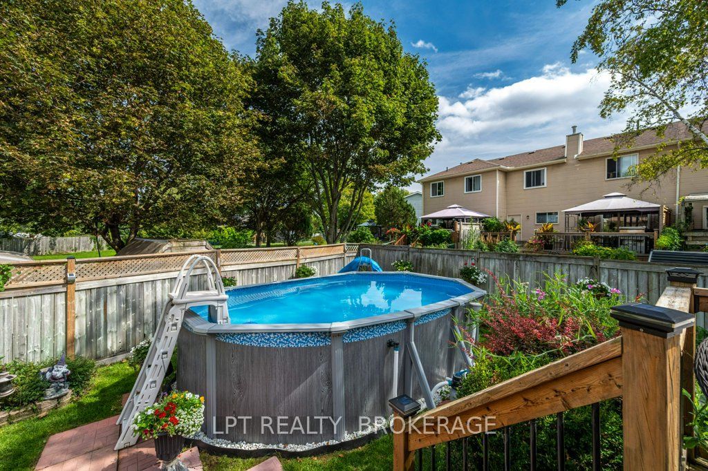 780 Muirfield Crescent Property Photo 6