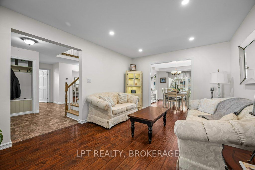 780 Muirfield Crescent Property Photo 15