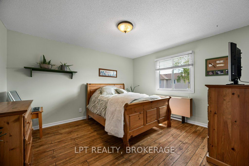 780 Muirfield Crescent Property Photo 27