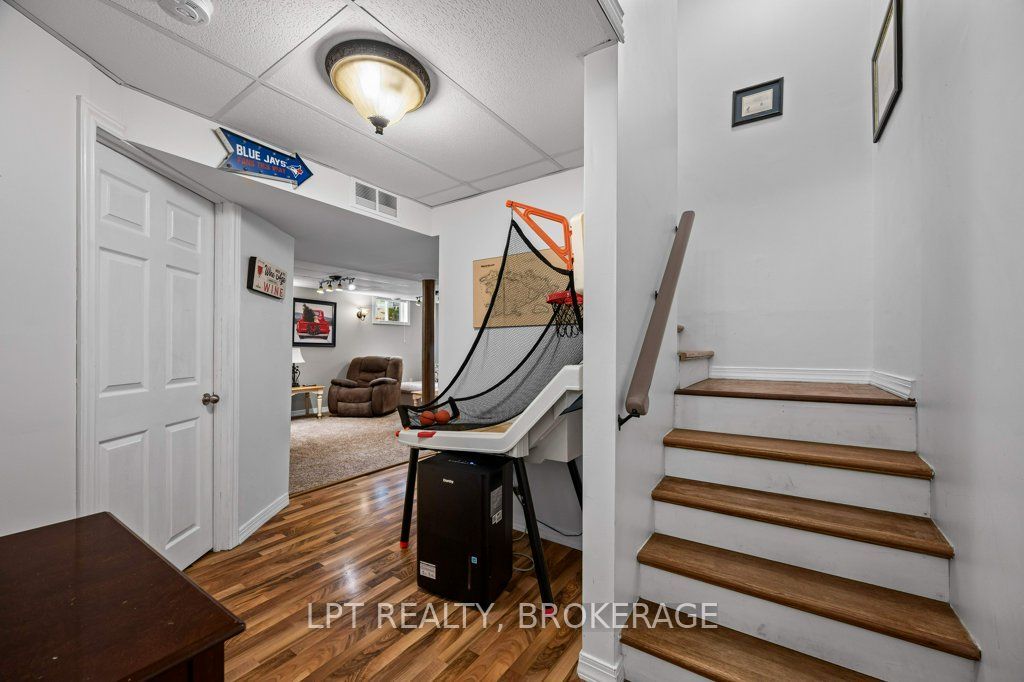780 Muirfield Crescent Property Photo 33