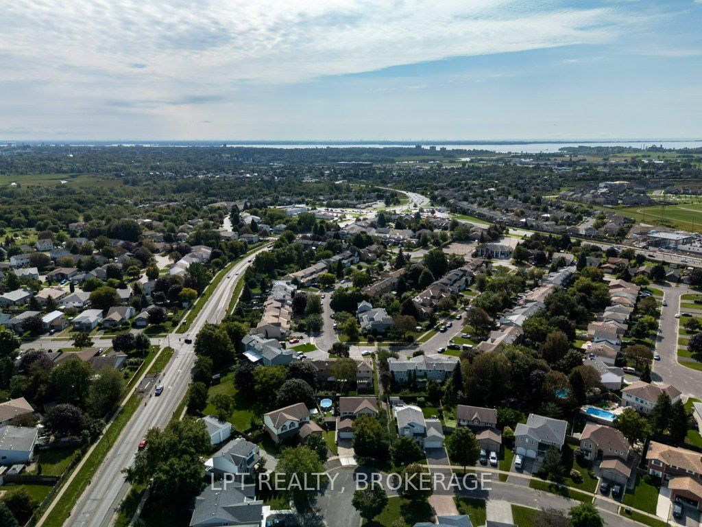 780 Muirfield Crescent Property Photo 45