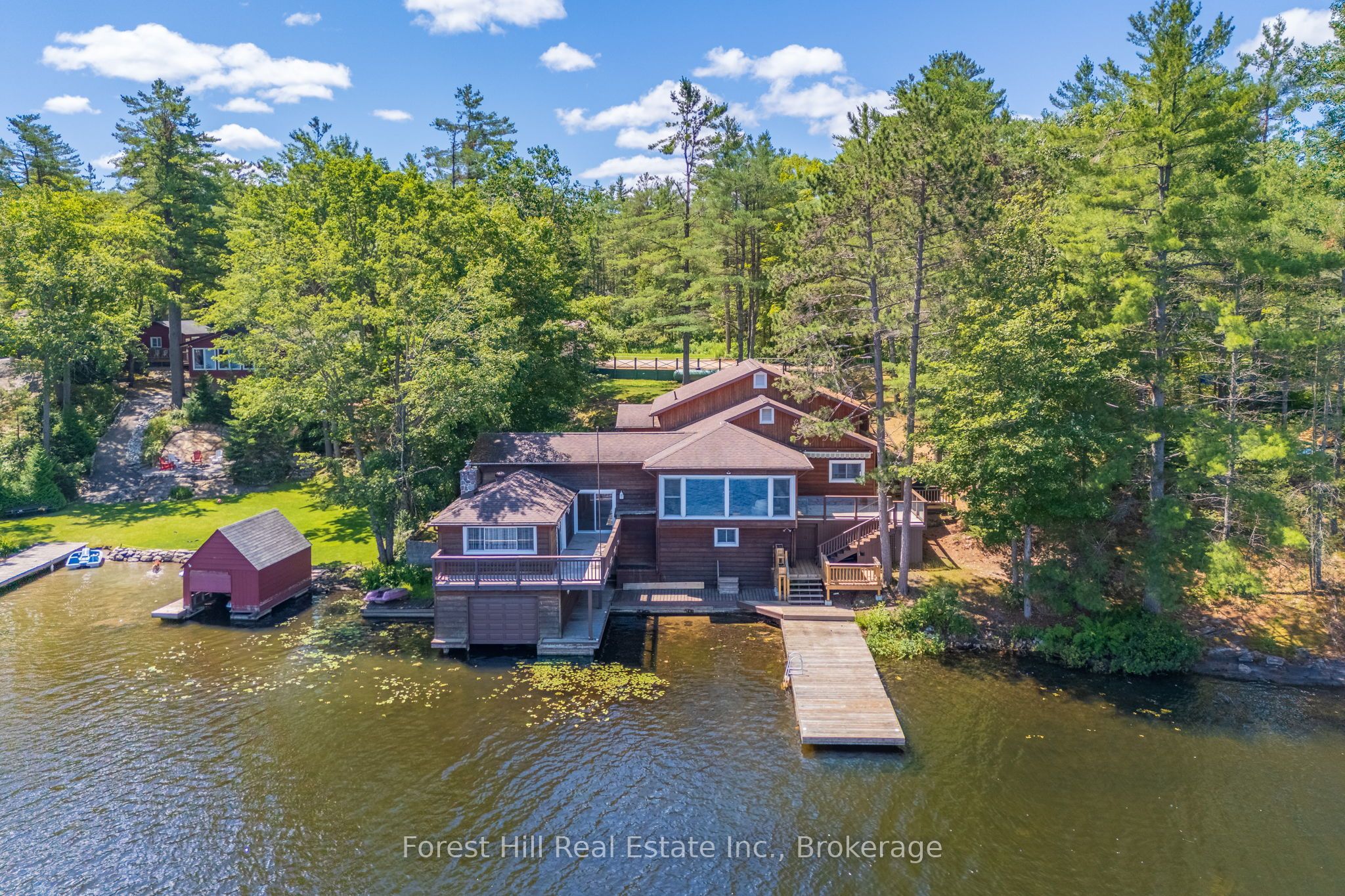 1062 Pine Lake Road Property Photo 1