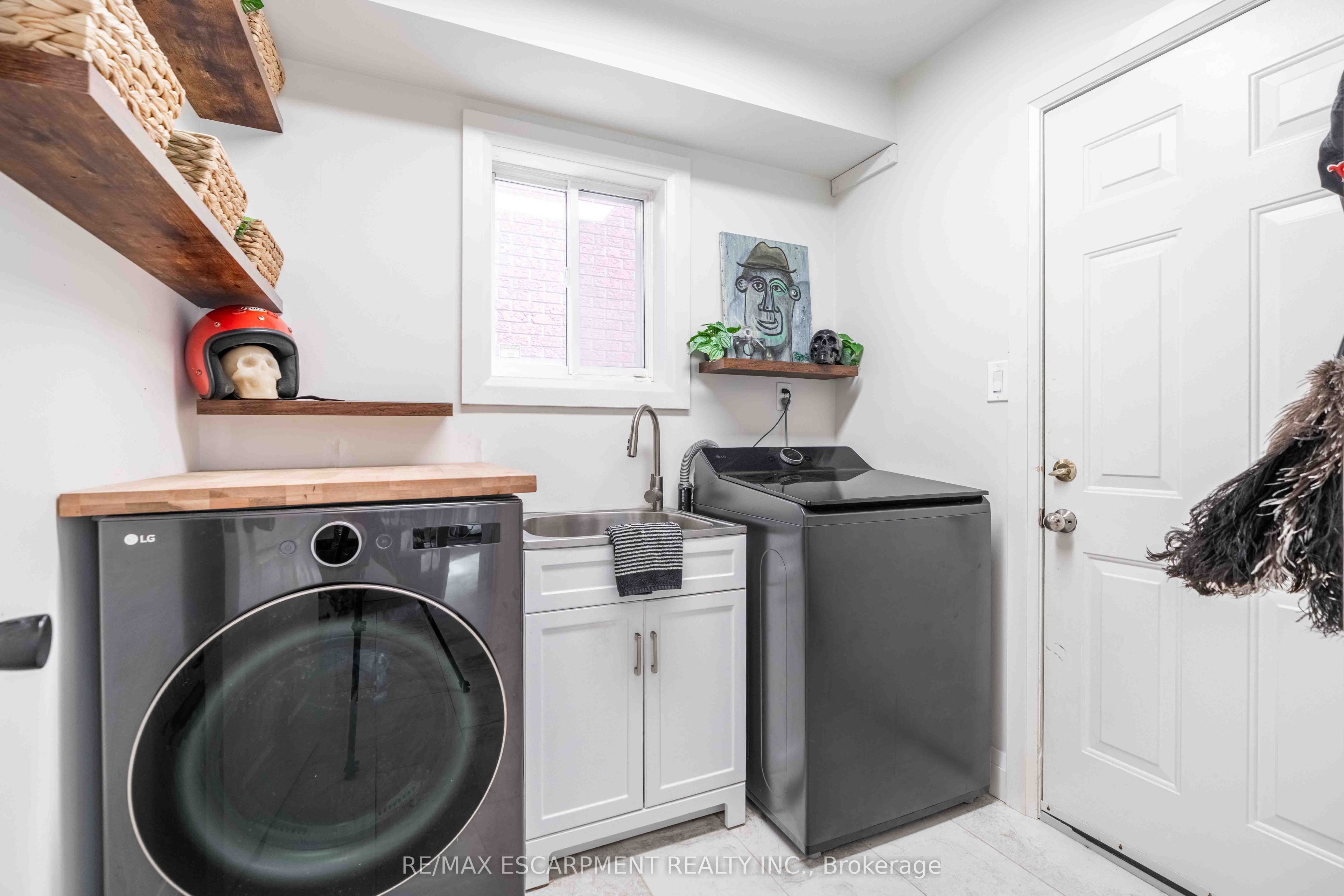 136 Braemar Avenue Property Photo 17