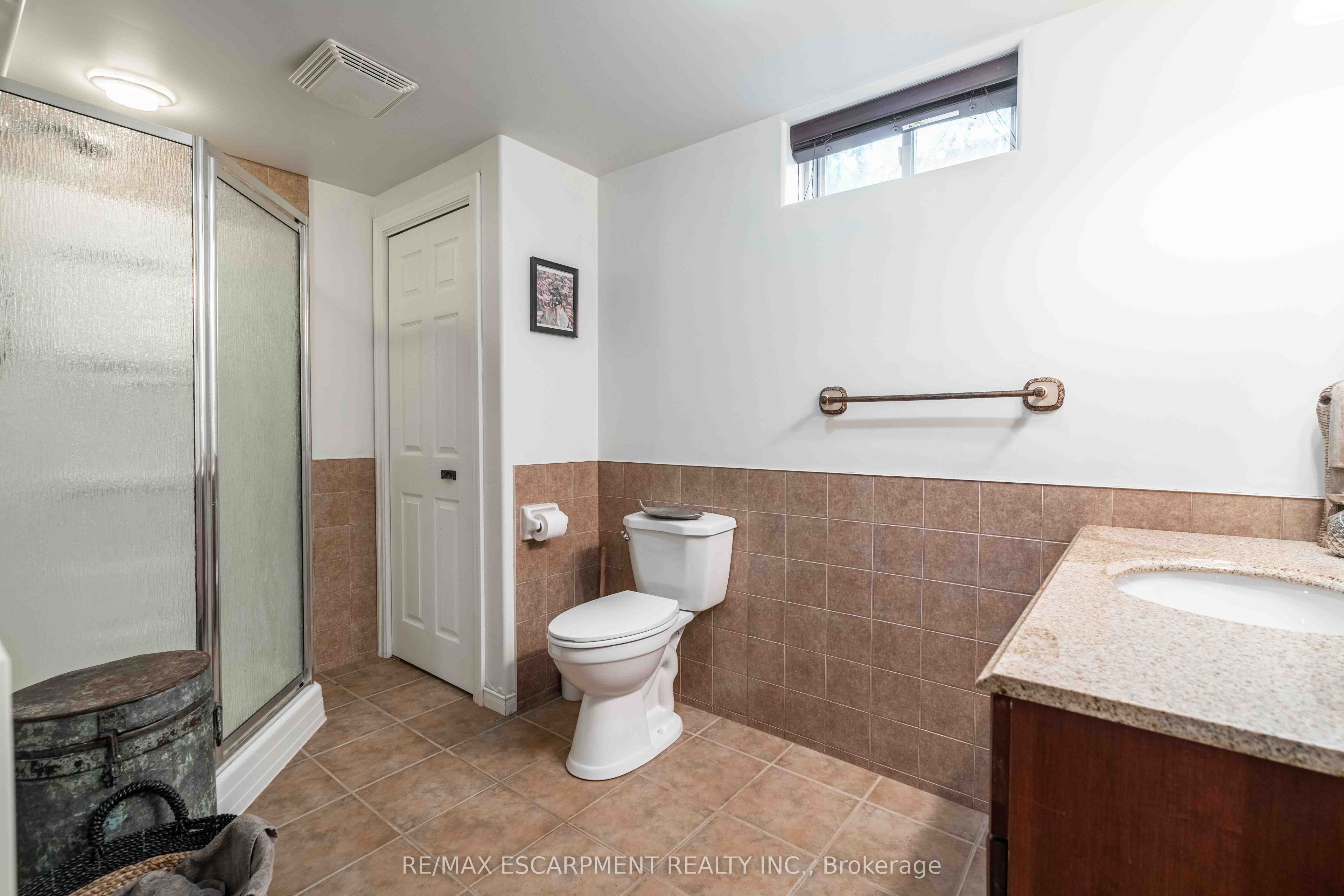 136 Braemar Avenue Property Photo 34