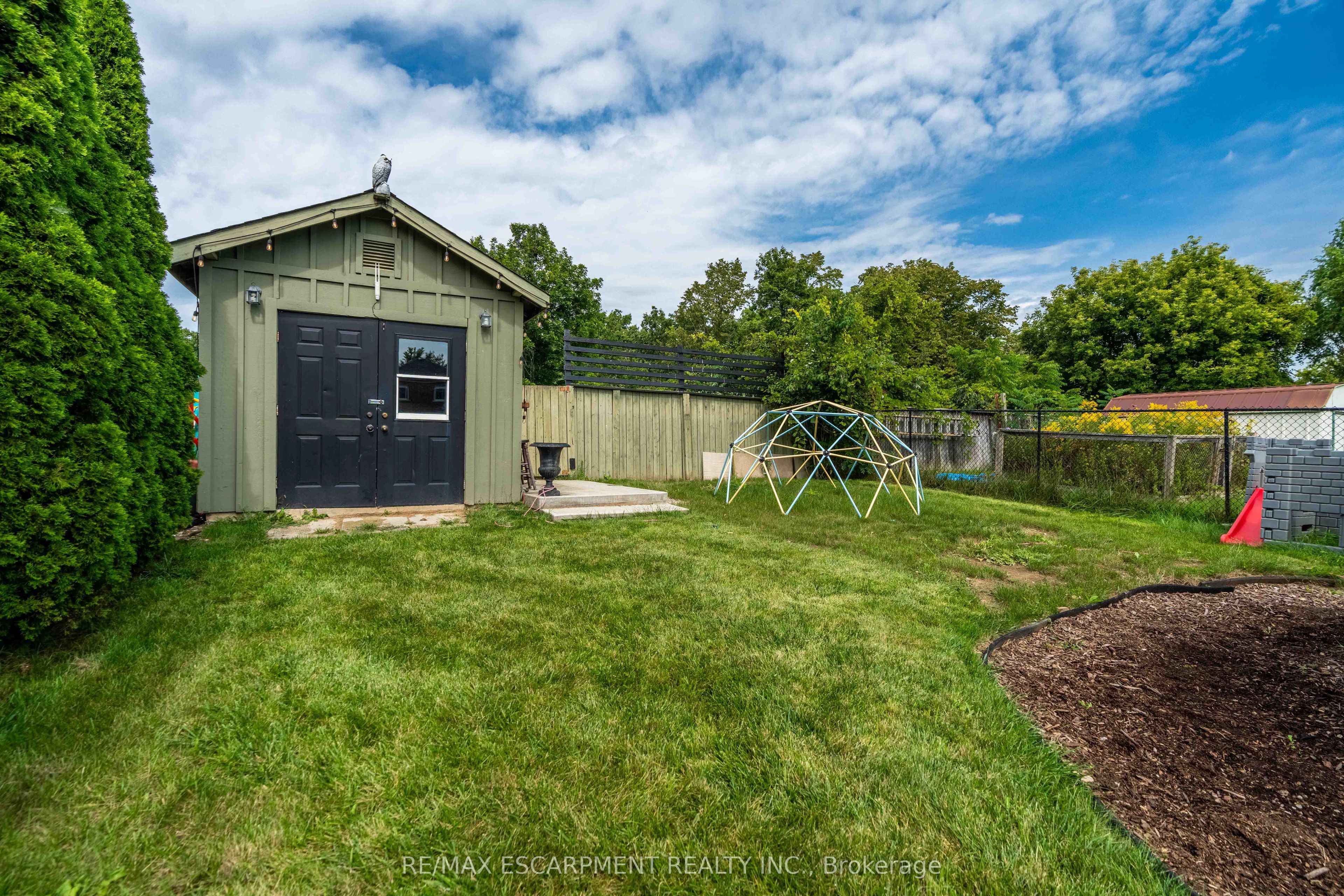 136 Braemar Avenue Property Photo 45