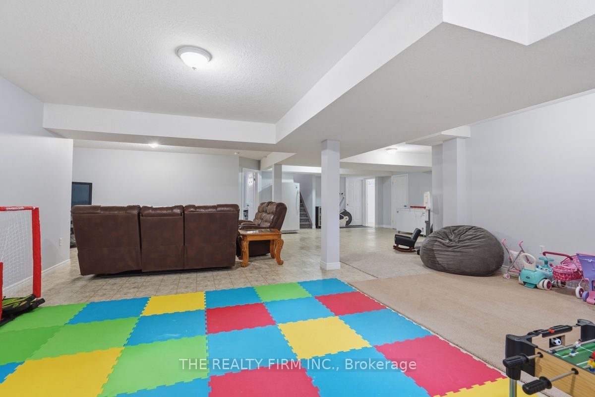 55 Farmhouse Road Property Photo 37
