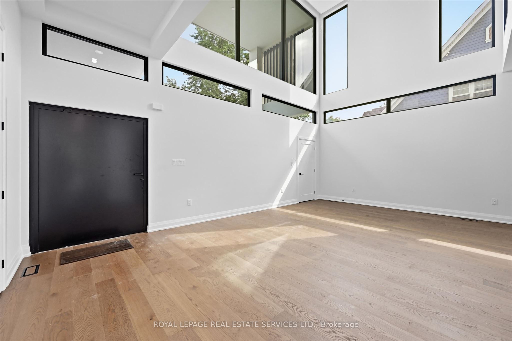 36 Windemere Road Property Photo 5
