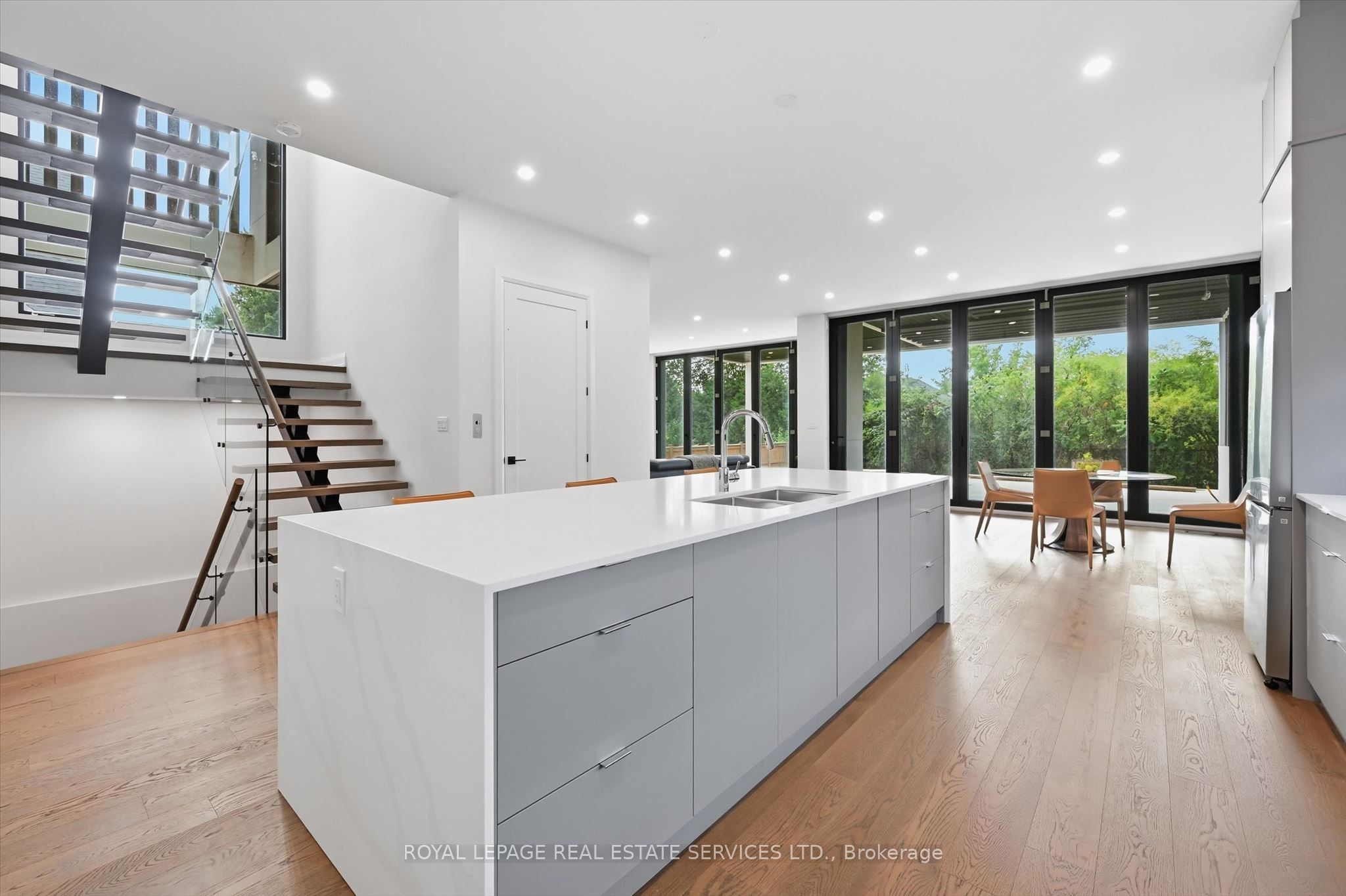 36 Windemere Road Property Photo 15