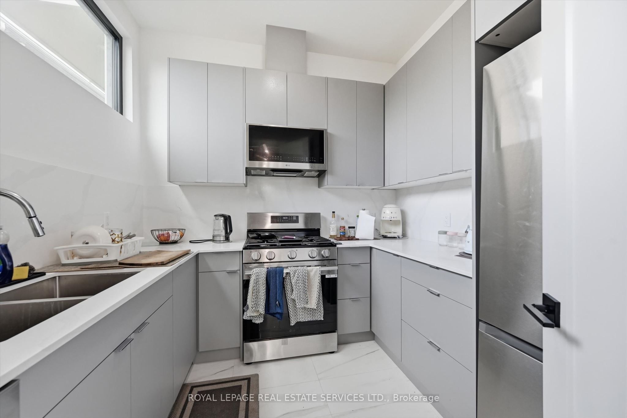 36 Windemere Road Property Photo 16