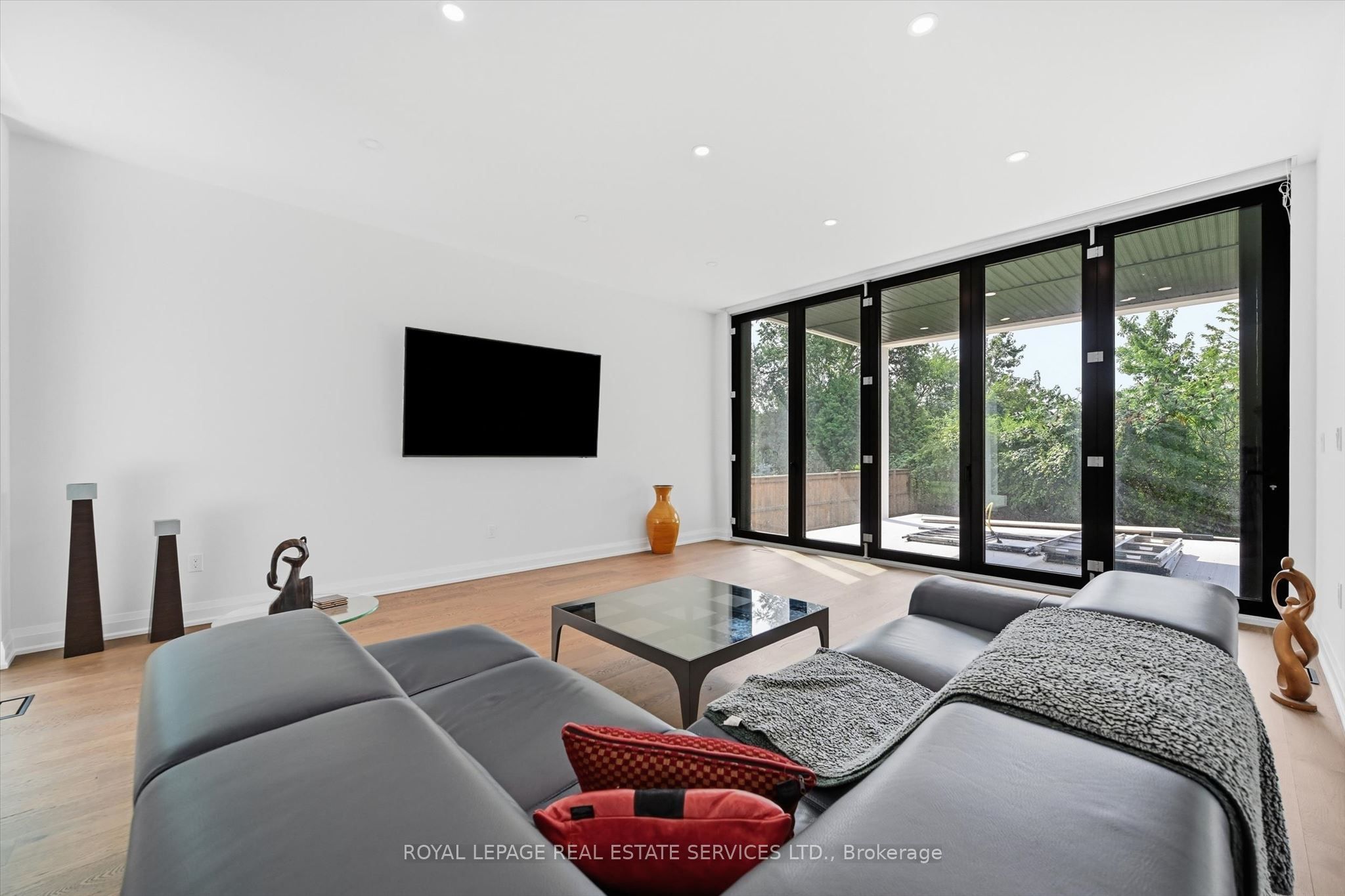 36 Windemere Road Property Photo 17