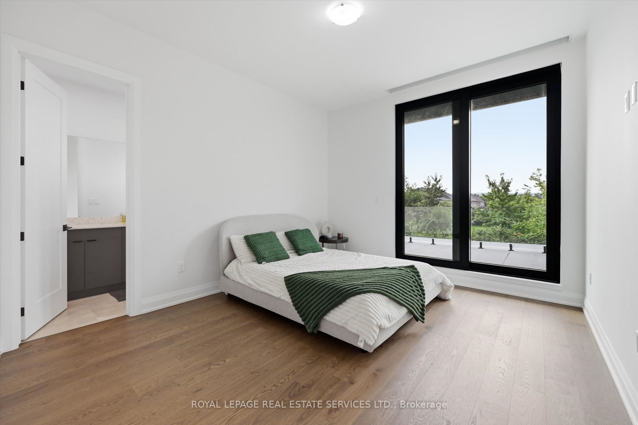 36 Windemere Road Property Photo 33