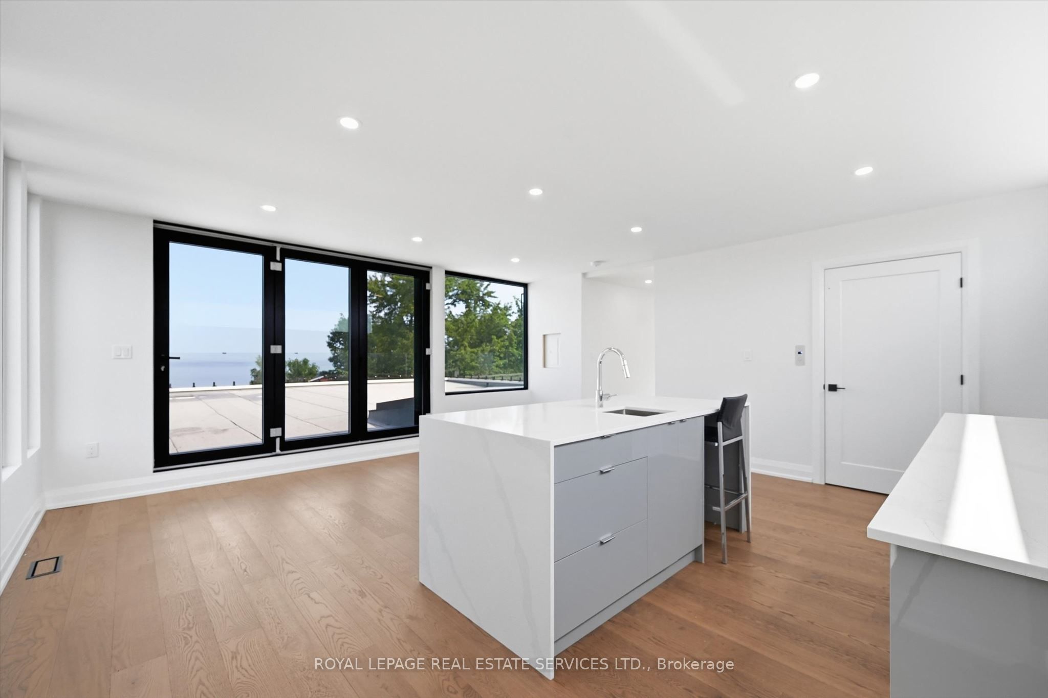 36 Windemere Road Property Photo 38