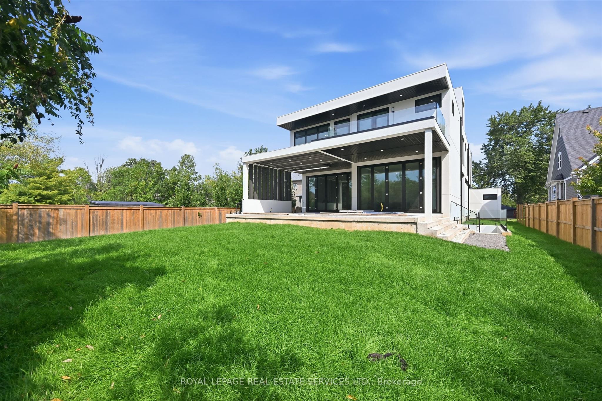 36 Windemere Road Property Photo 47