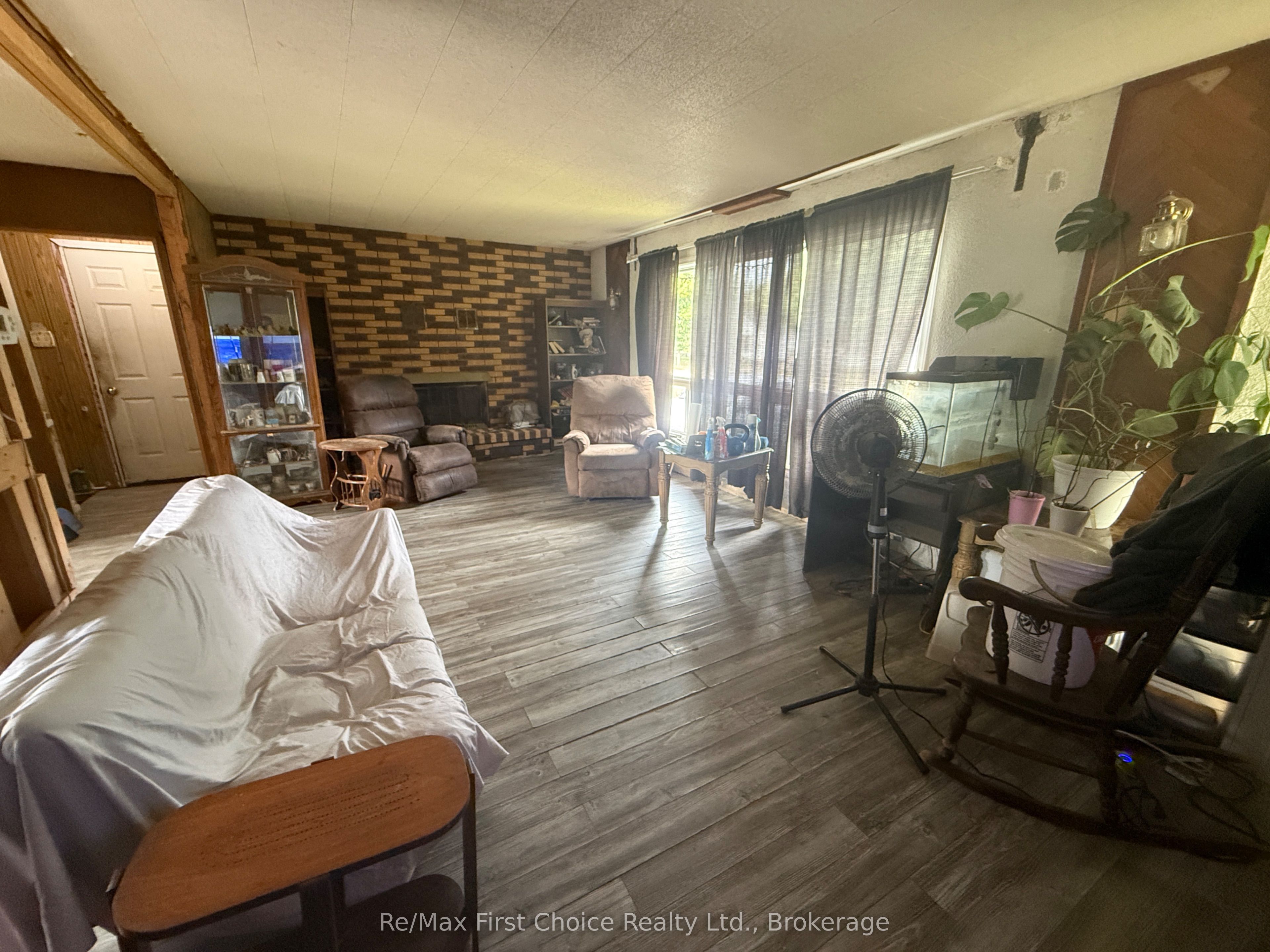 210 St. Charles Street Property Photo 6