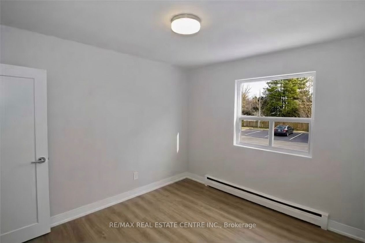424 Argyle Street S #6 Property Photo 10